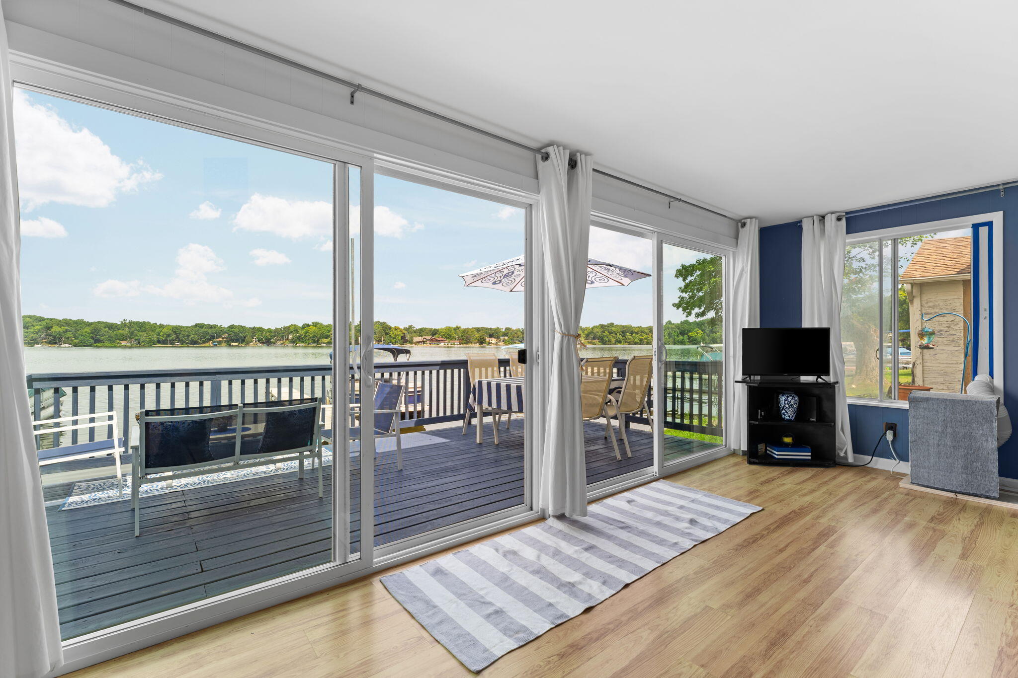 7355 Webbs Shore Drive Property Photo 36