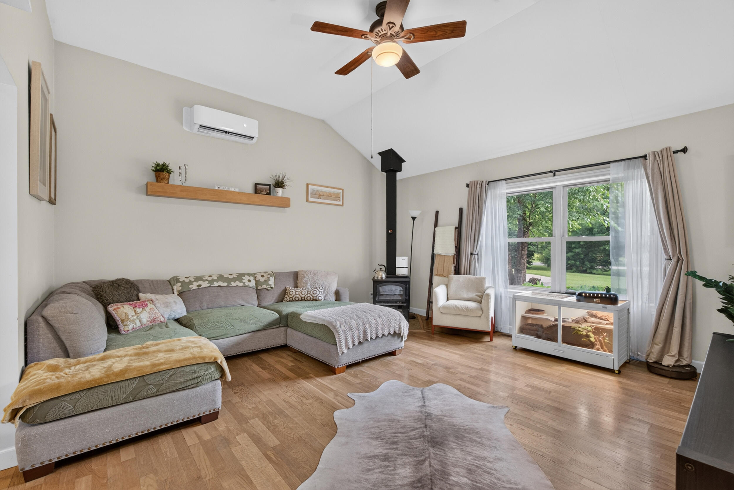 15510 Davis Drive Property Photo 14