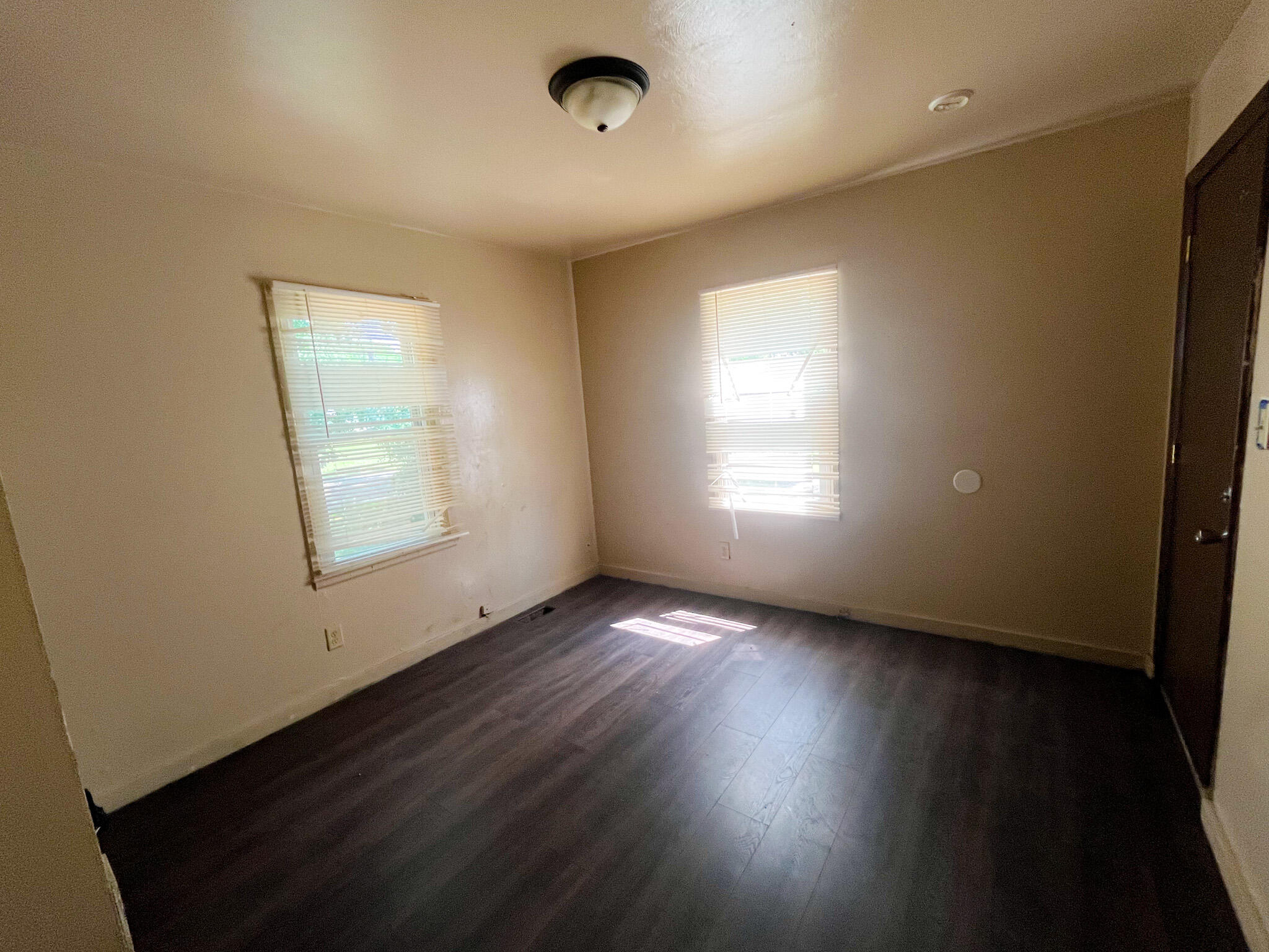 840 E High Street Property Photo 4
