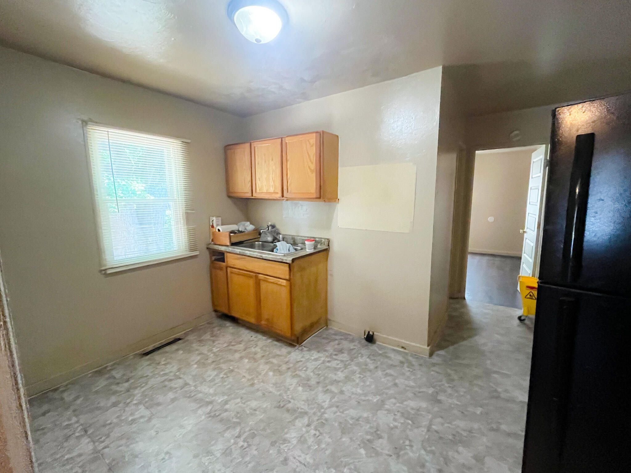 840 E High Street Property Photo 5