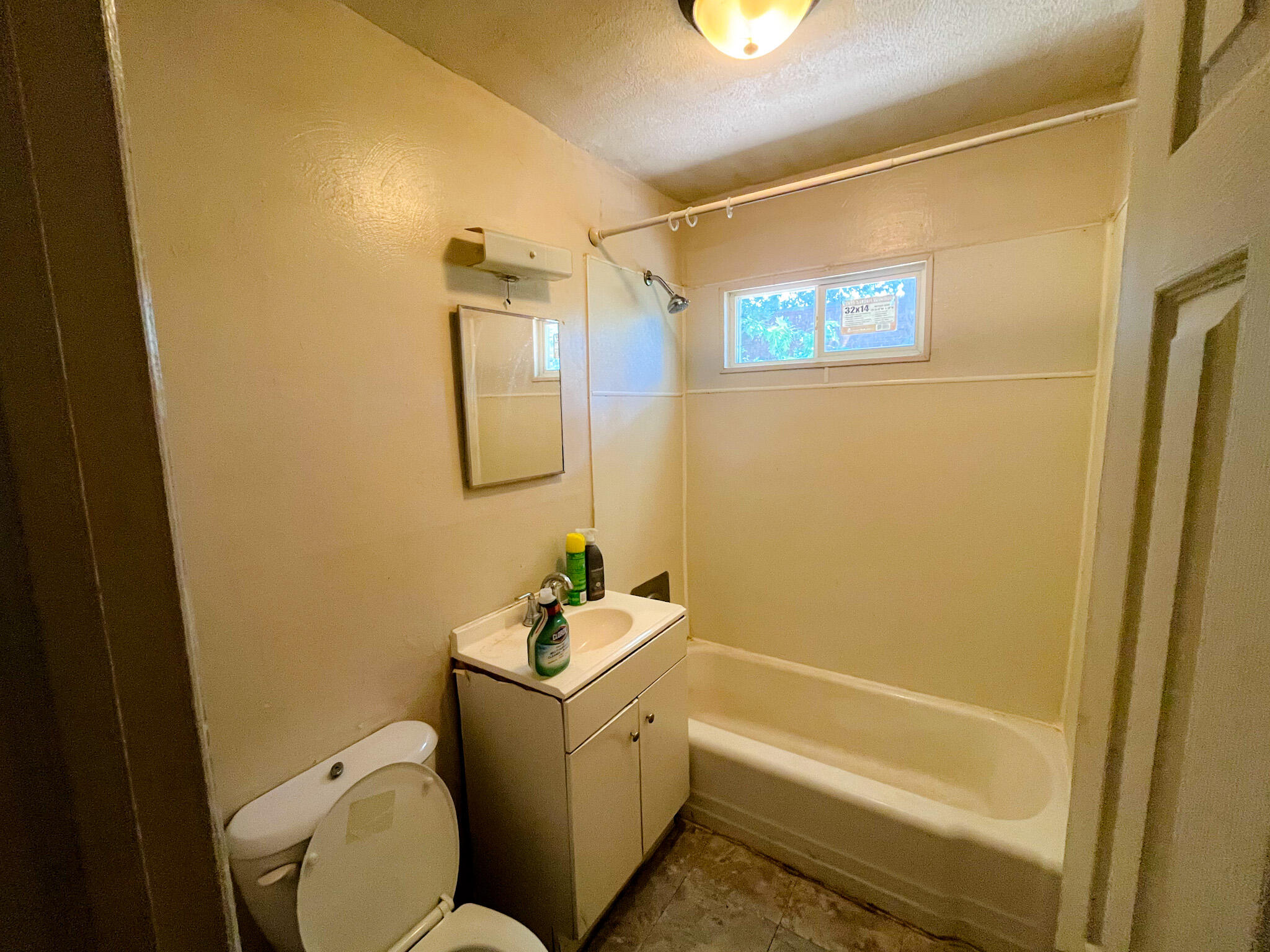 840 E High Street Property Photo 6