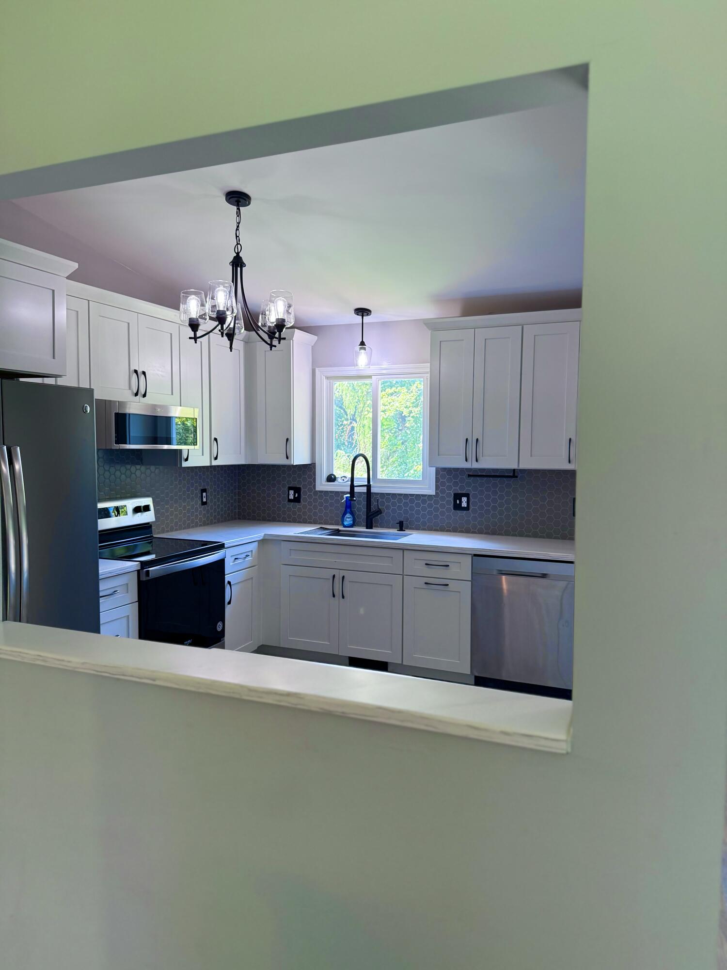 4283 Woodstock Road Property Photo 9
