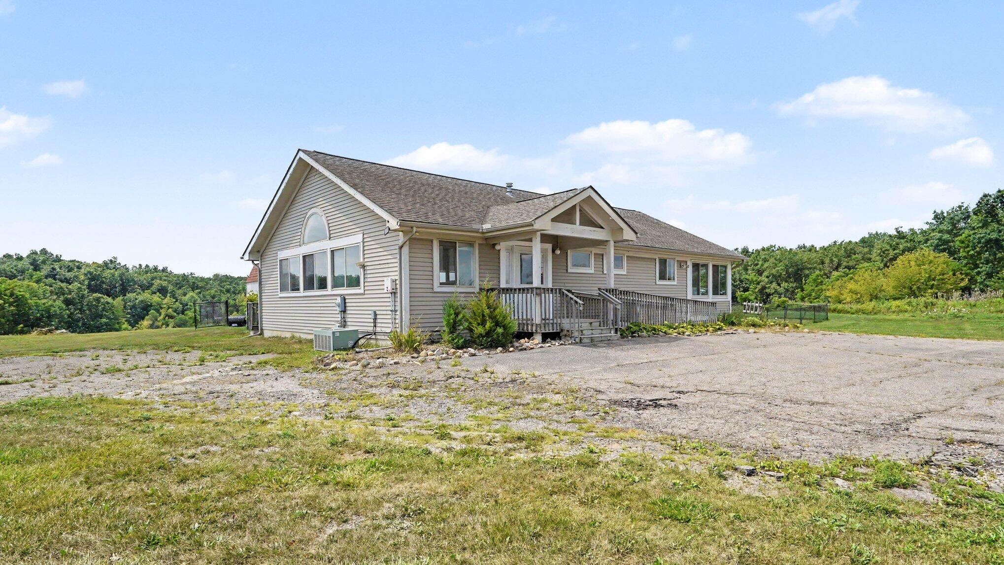 8753 Pleasant Lake Road Property Photo 26