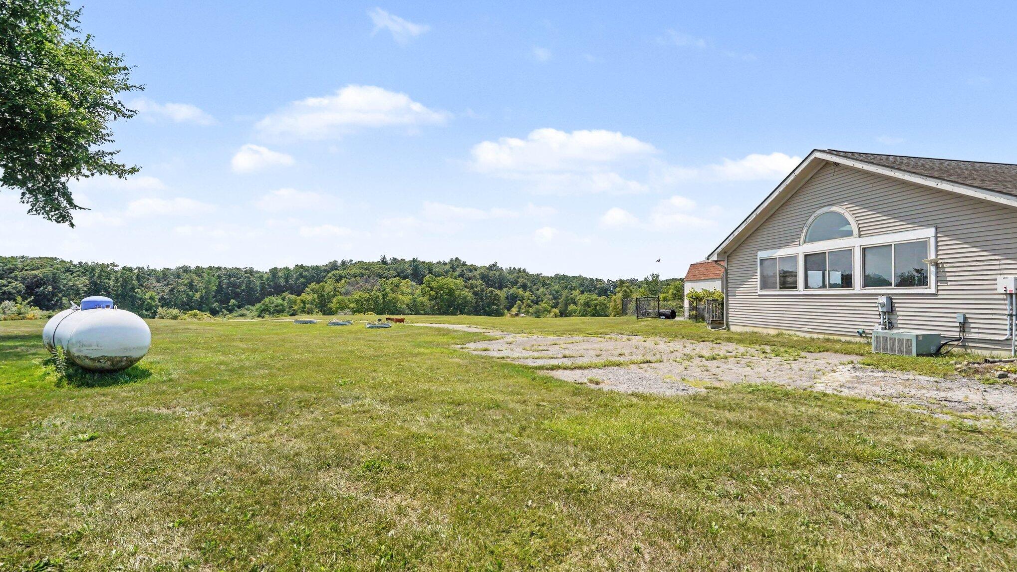 8753 Pleasant Lake Road Property Photo 27