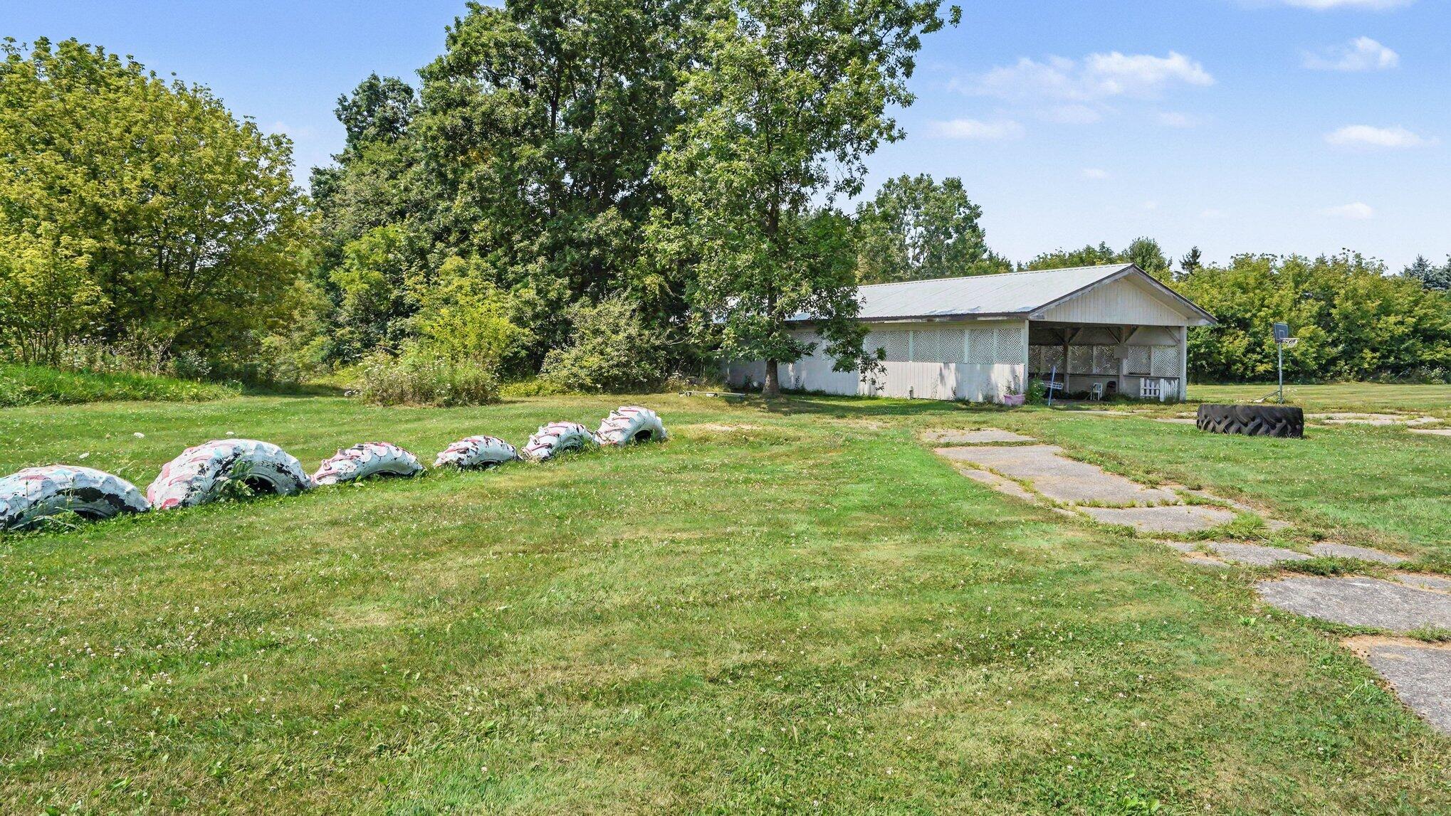 8753 Pleasant Lake Road Property Photo 30
