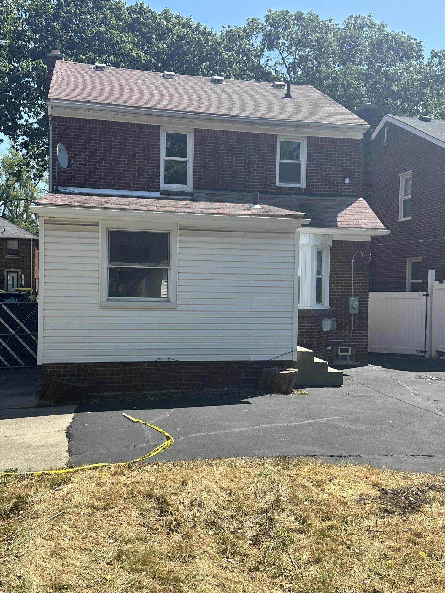 17561 Appoline Street Property Photo 3