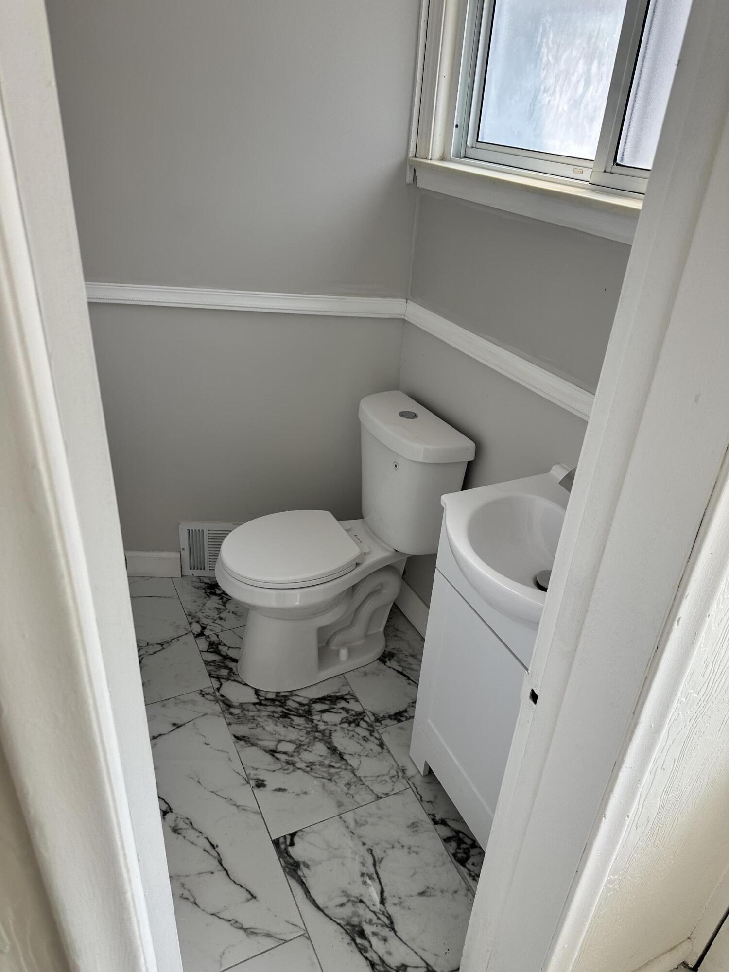 17561 Appoline Street Property Photo 19