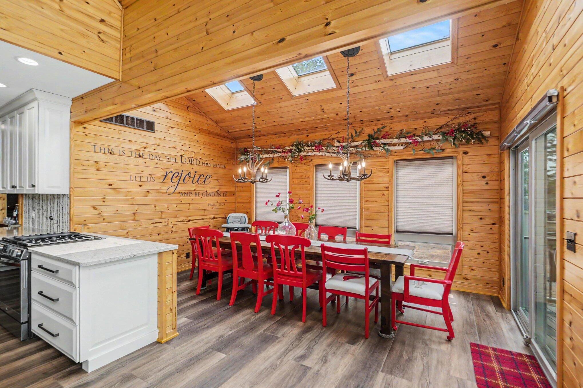 7765 Bayview Shore Drive Property Photo 11
