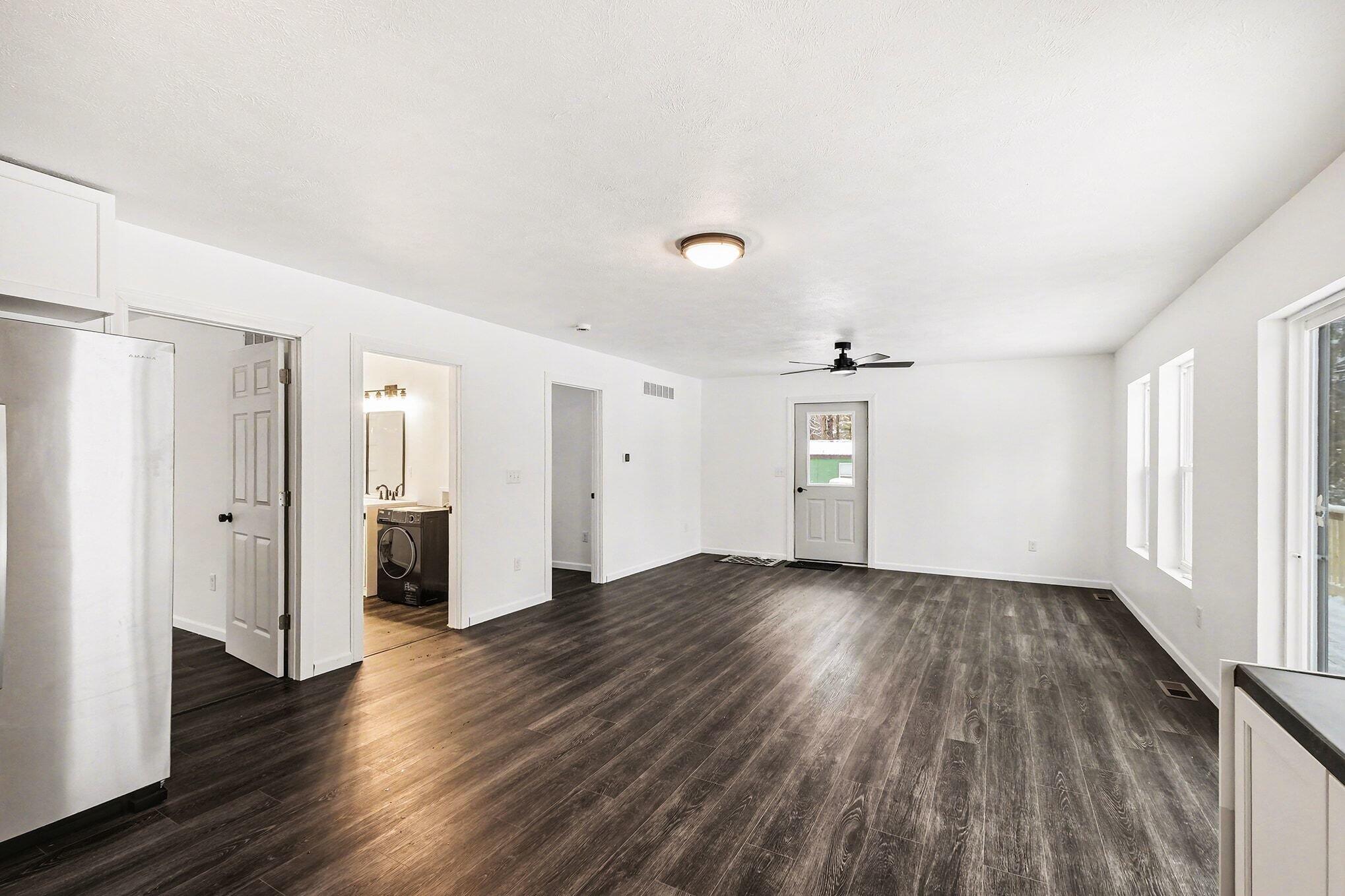 8478 Vista Drive Property Photo 5