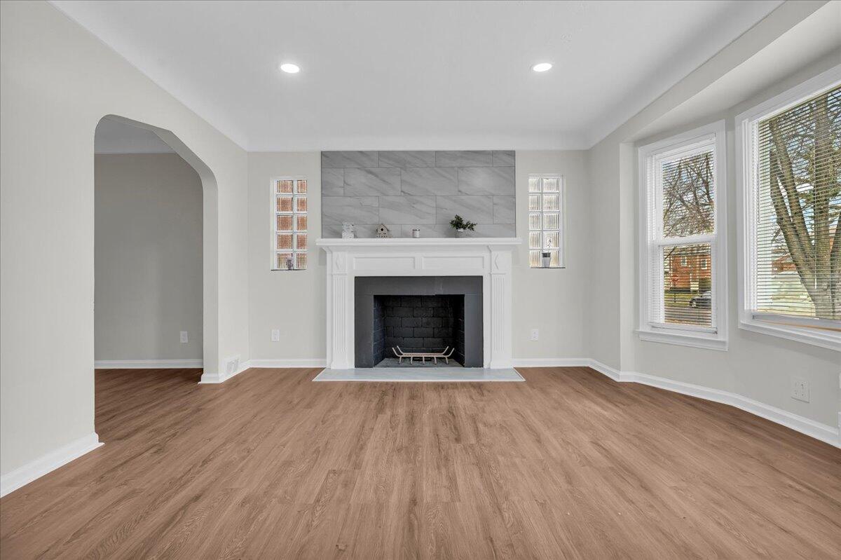 17217 Plainview Avenue Property Photo 2