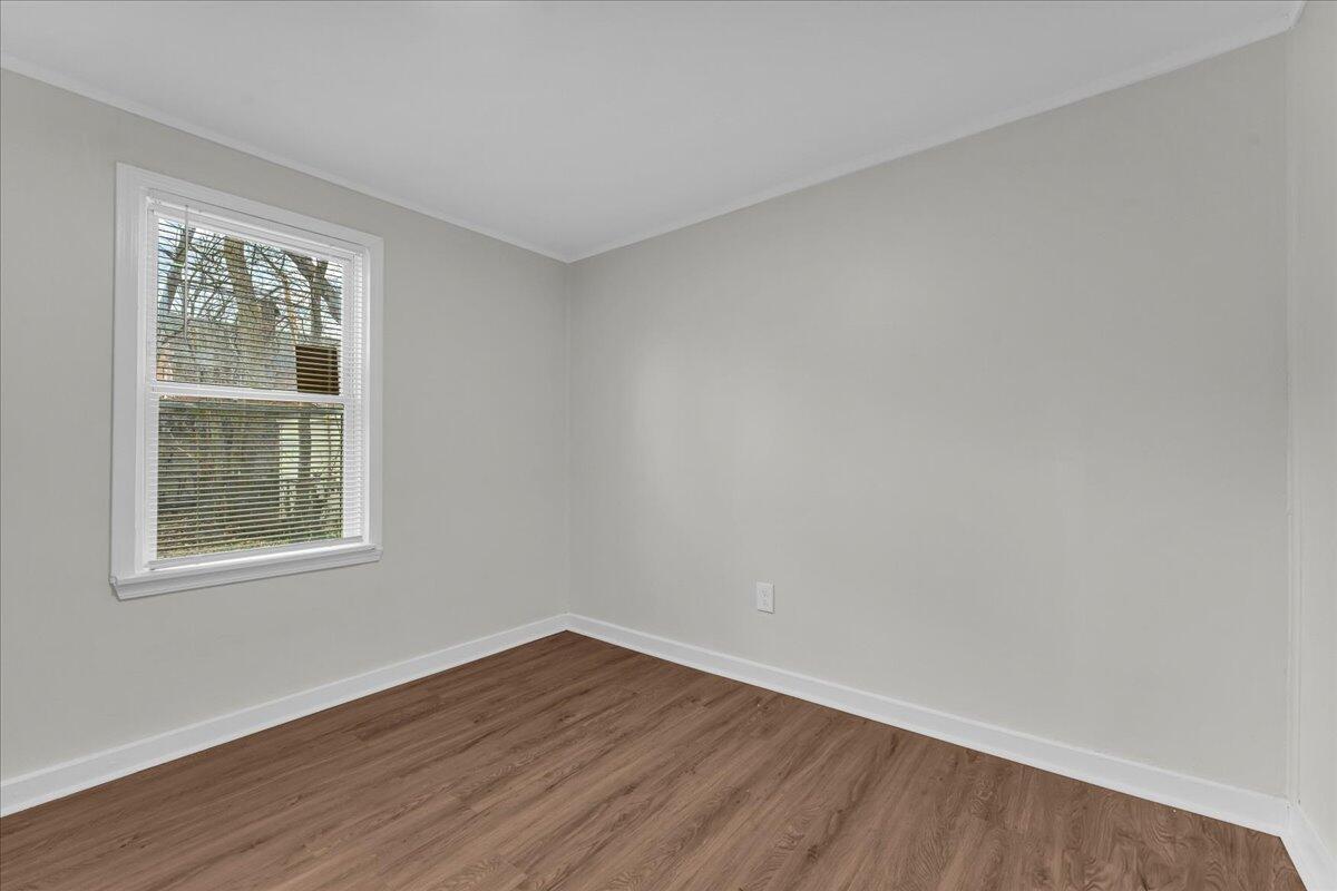 17217 Plainview Avenue Property Photo 13
