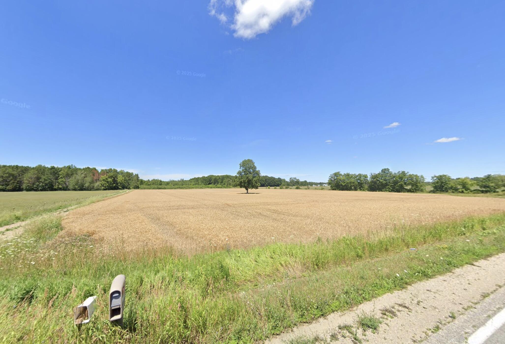 20400 Kendaville Road Property Photo 2
