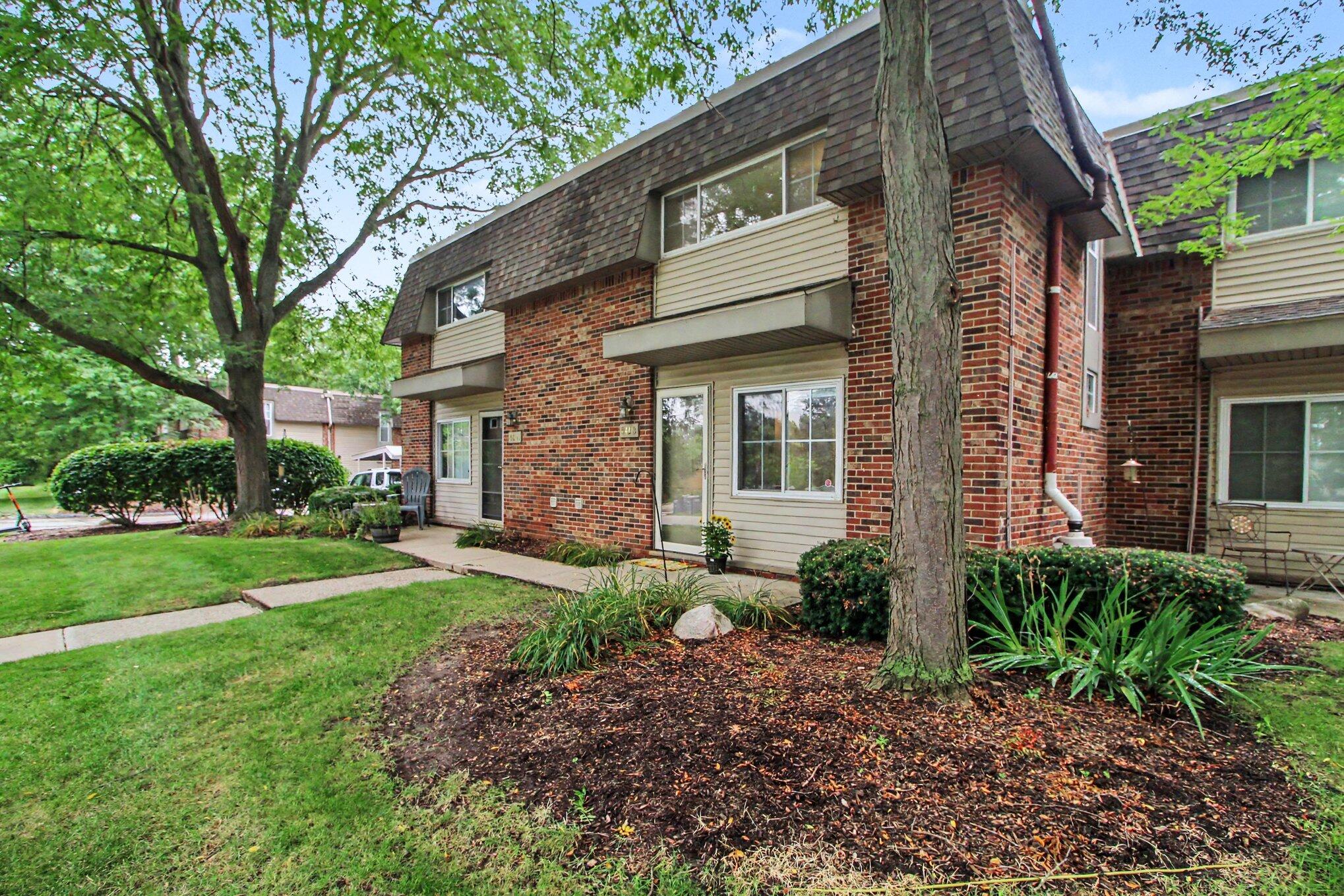 541 Long Shore Drive Property Photo 1