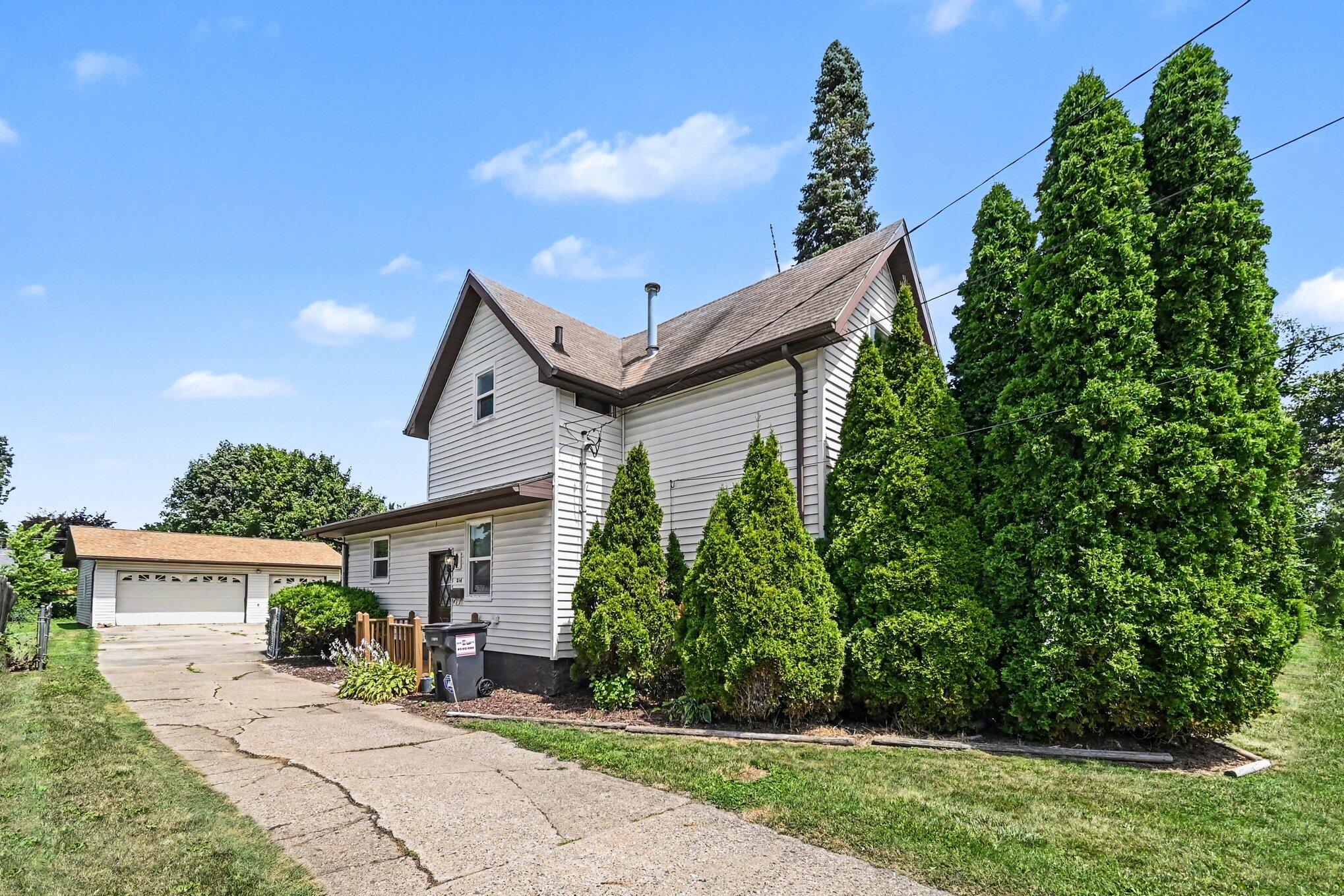 514 Saint Clair Avenue Property Photo 3