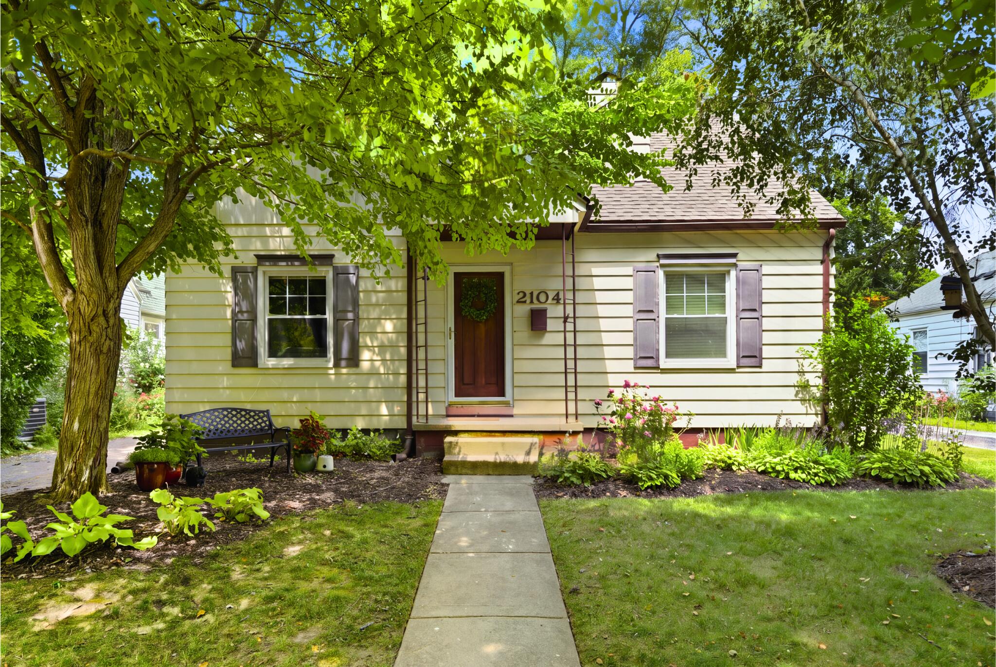 2104 Arborview Boulevard Property Photo 1