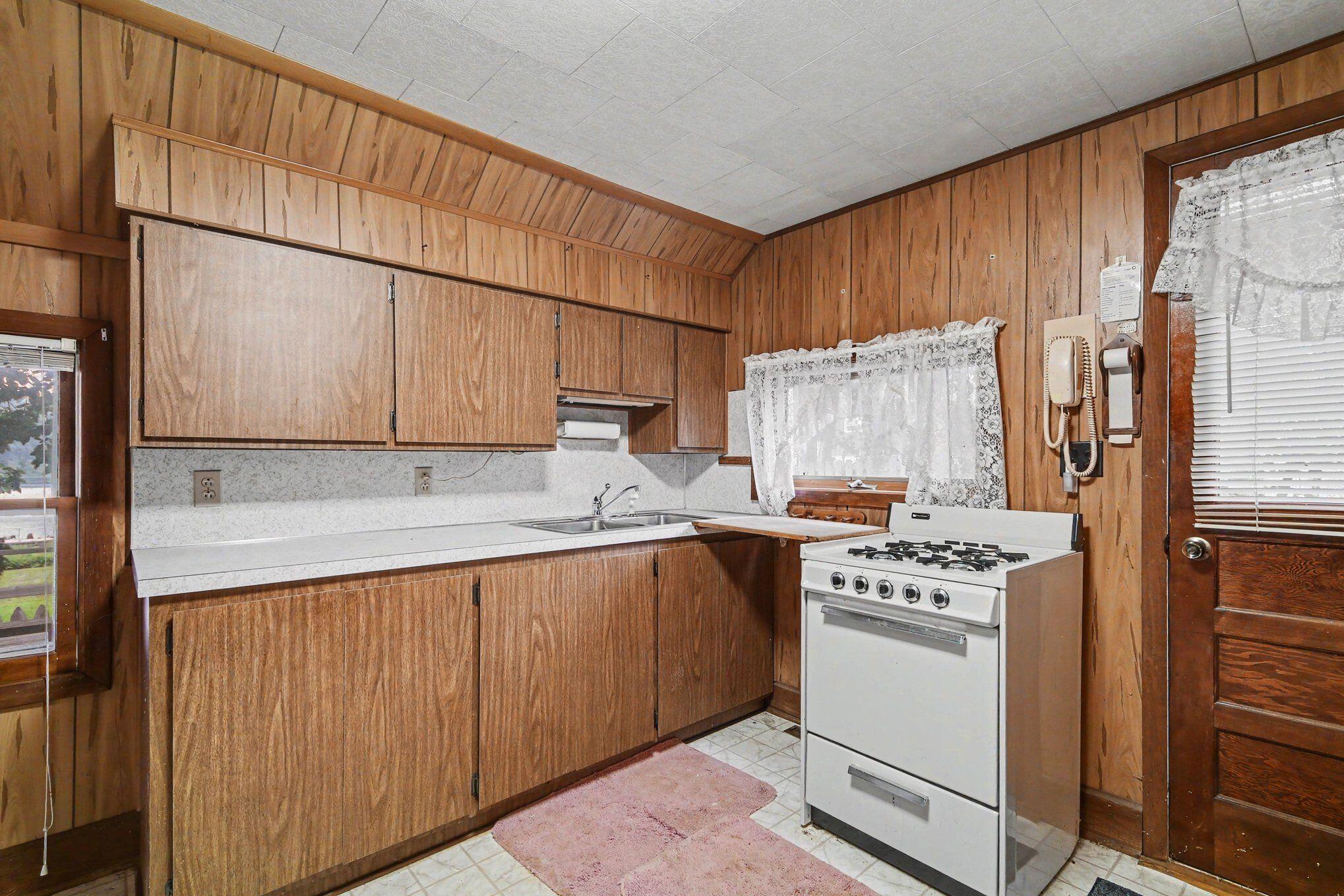 12093 Winans Drive Property Photo 7