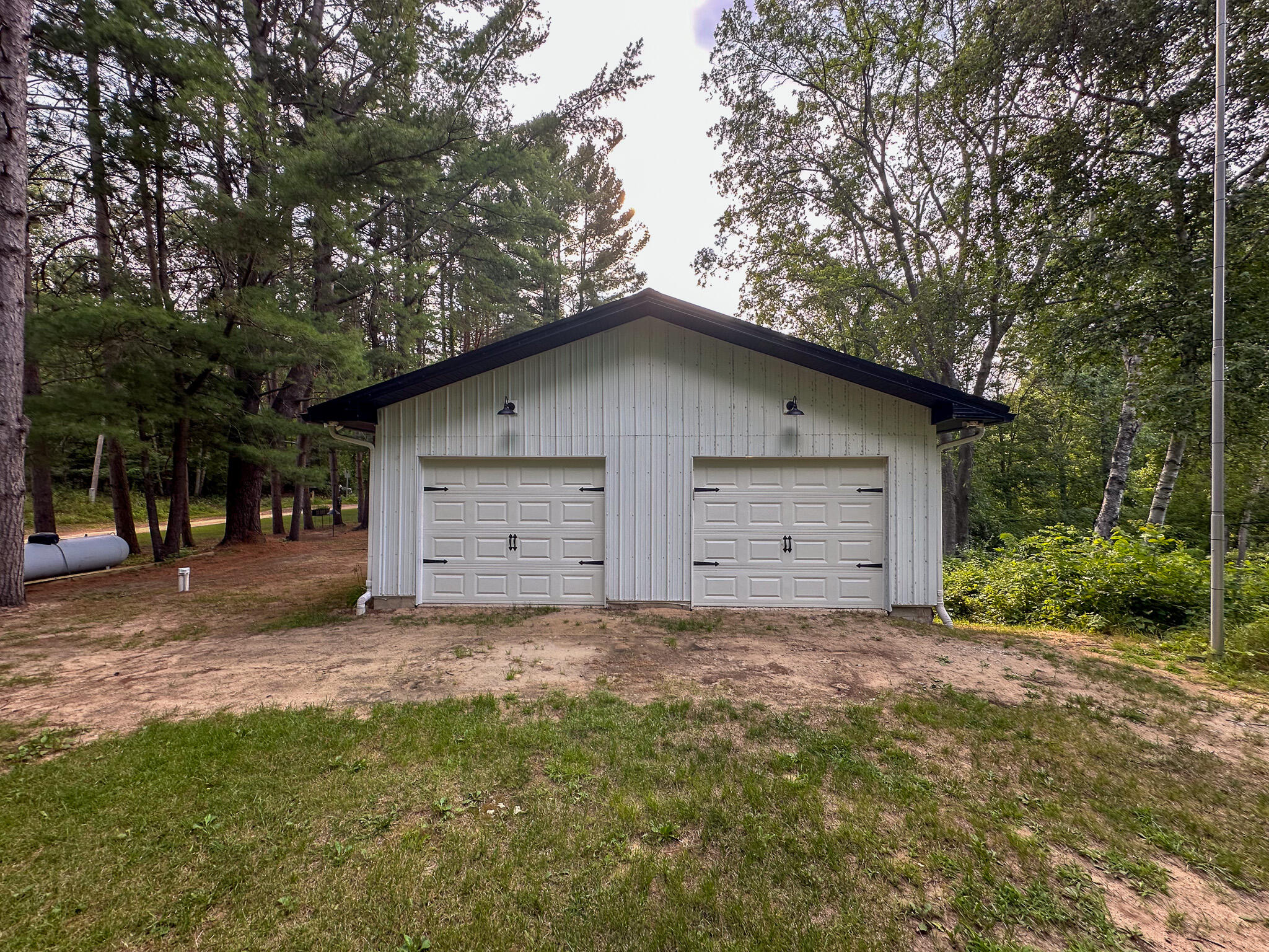 10013 E Beal City Road Property Photo 10