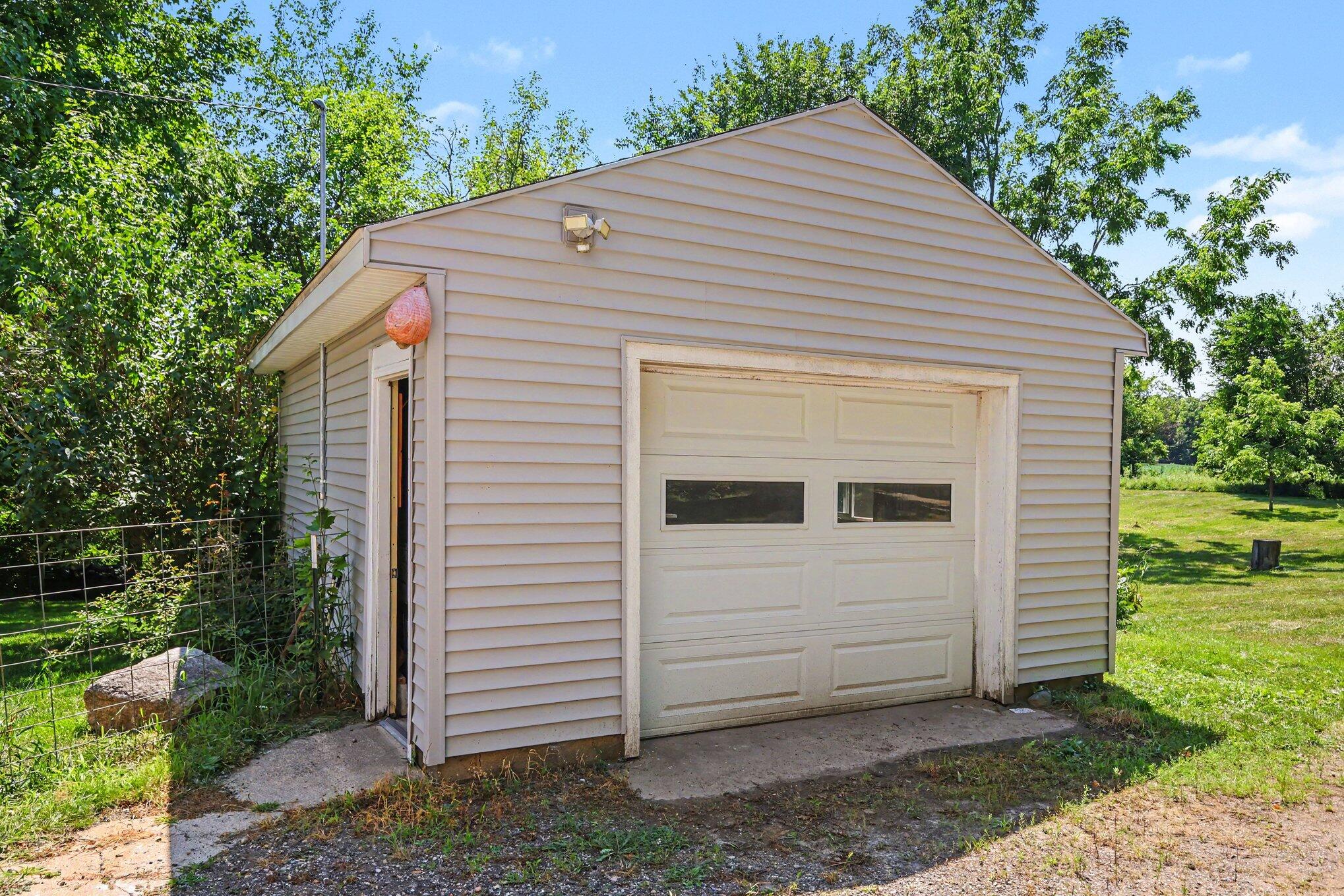 20171 Bowens Road Property Photo 39