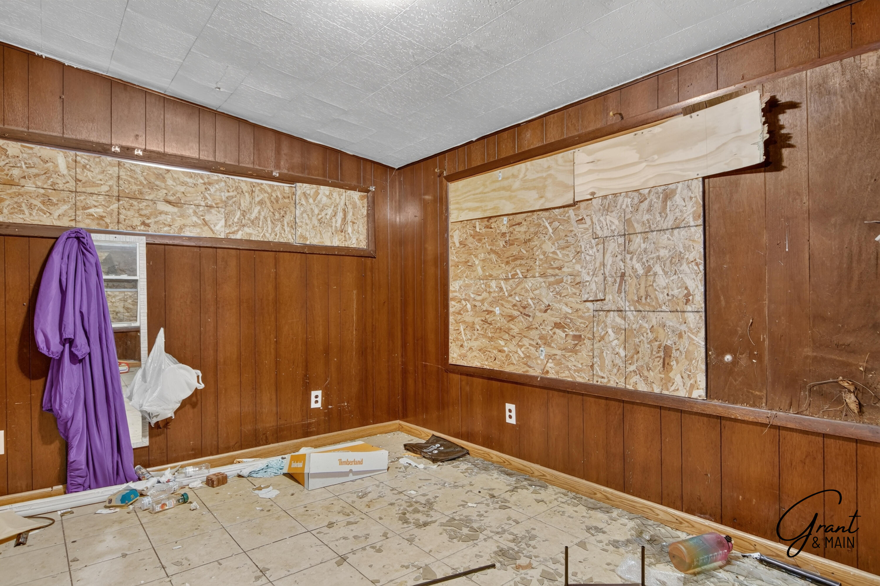 19335 Trinity Street Property Photo 6