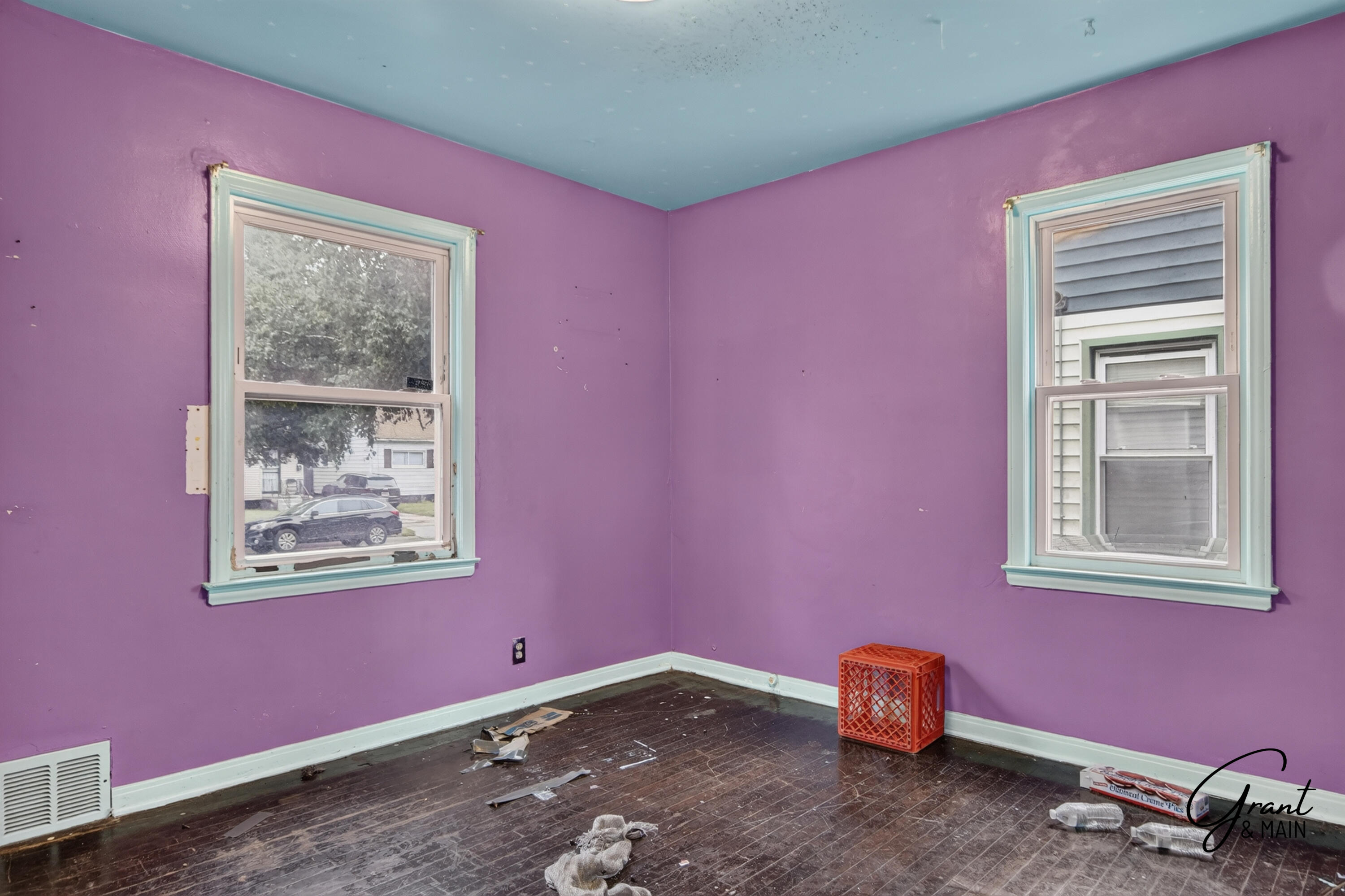 19335 Trinity Street Property Photo 10