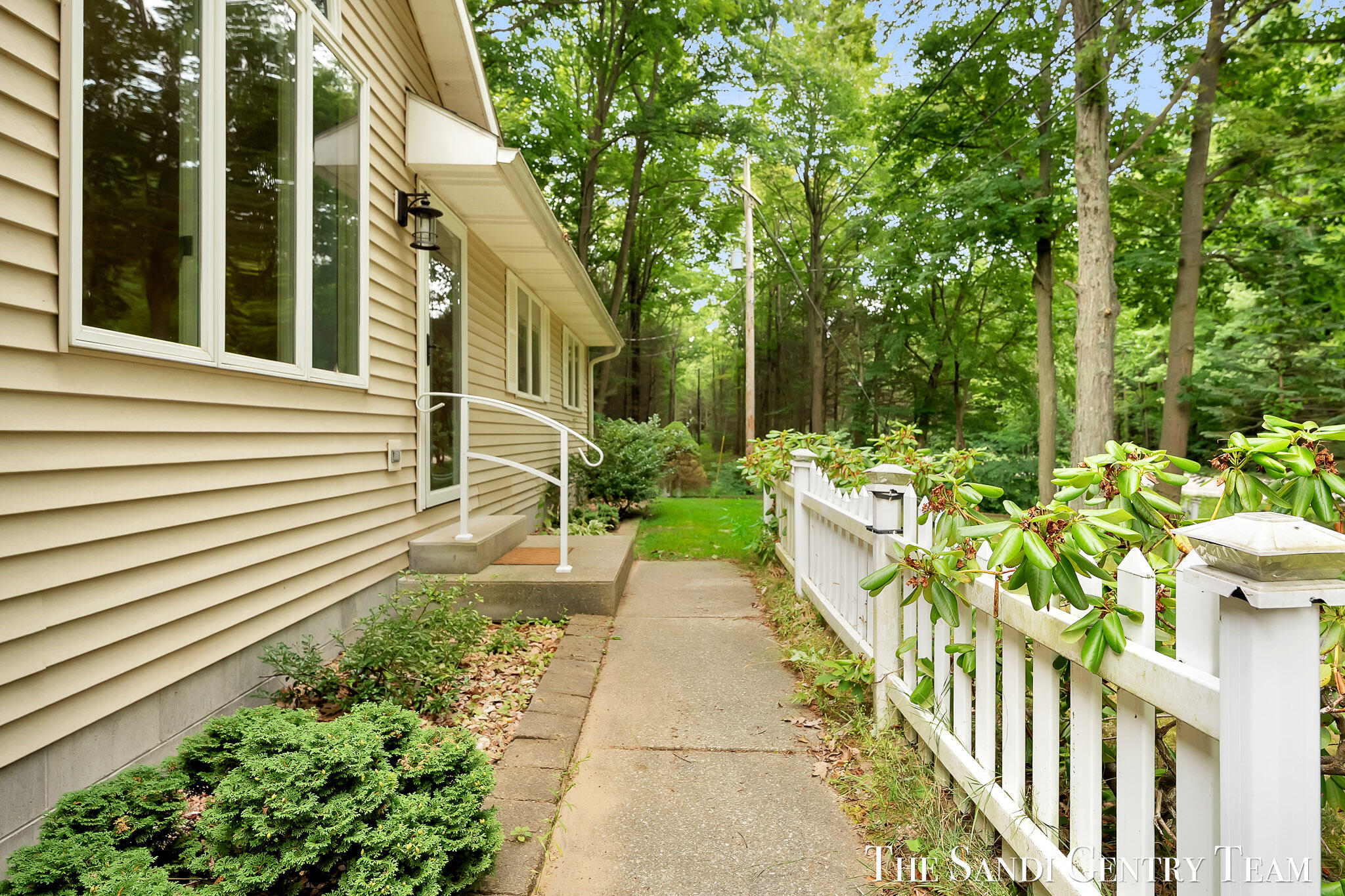 18362 168th Avenue Property Photo 6
