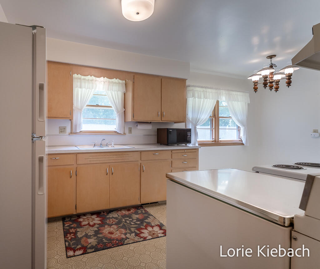 18452 168th Avenue Property Photo 8