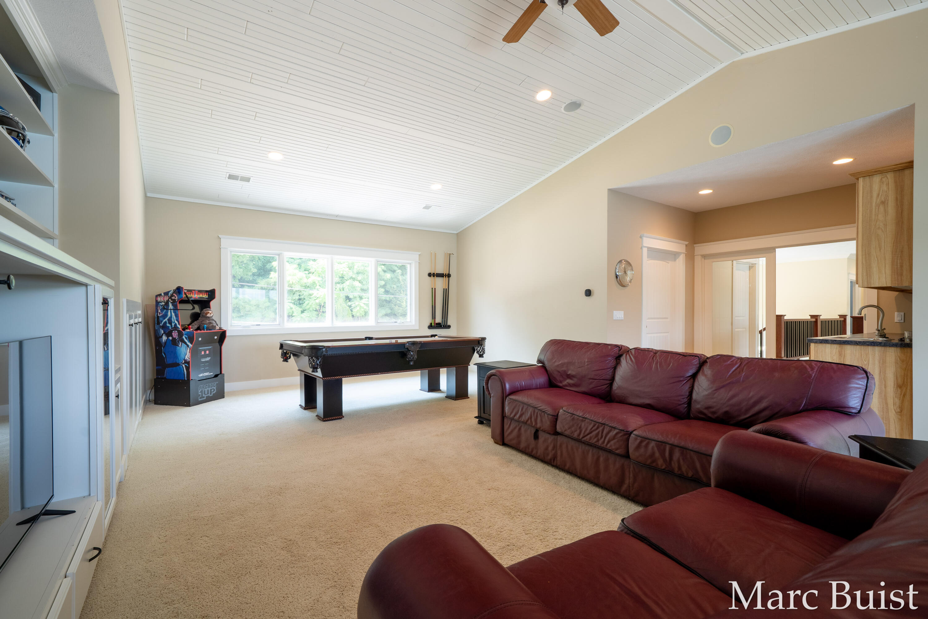 421 N Lake Drive Property Photo 30