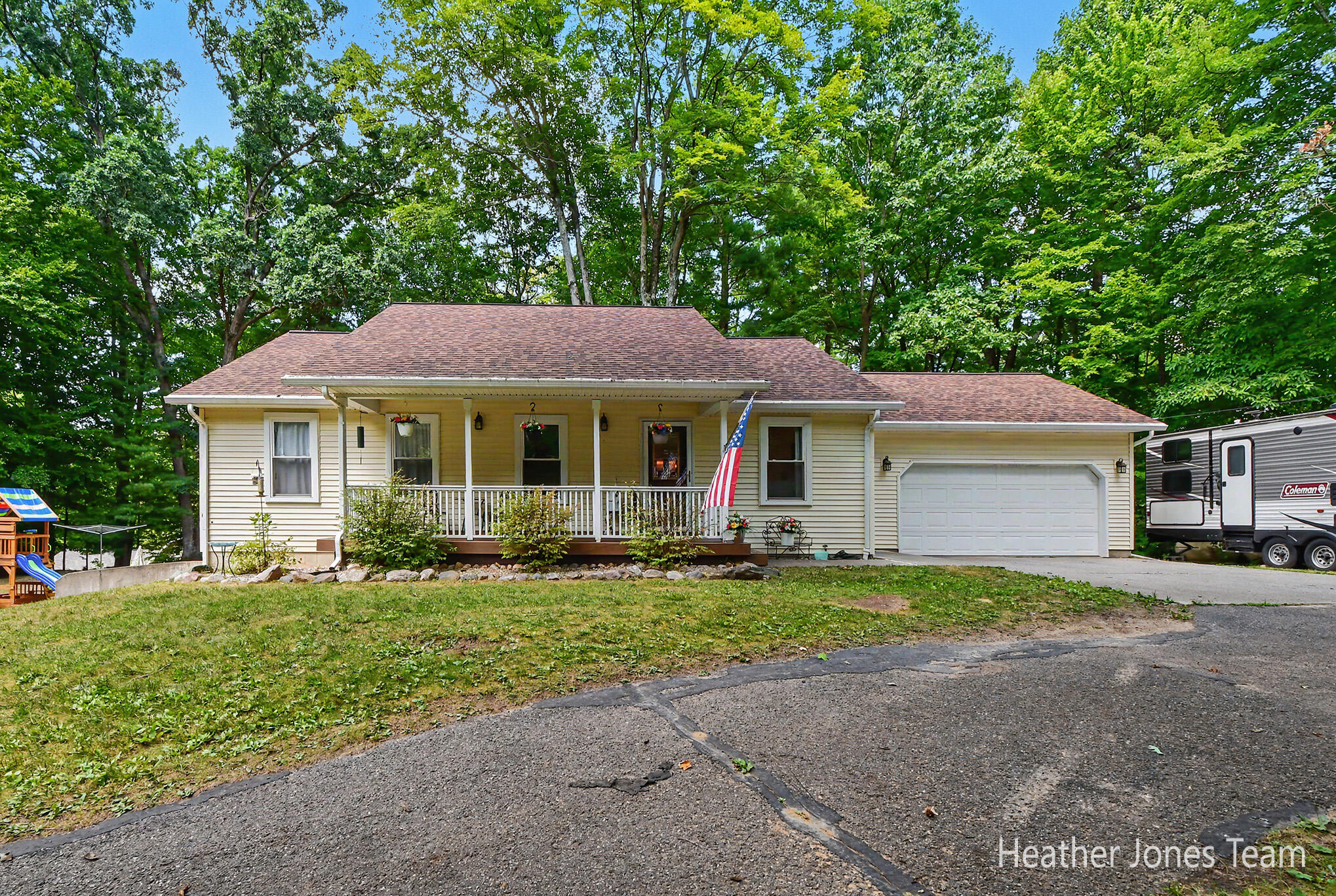 6936 Schmeid Road Property Photo 1