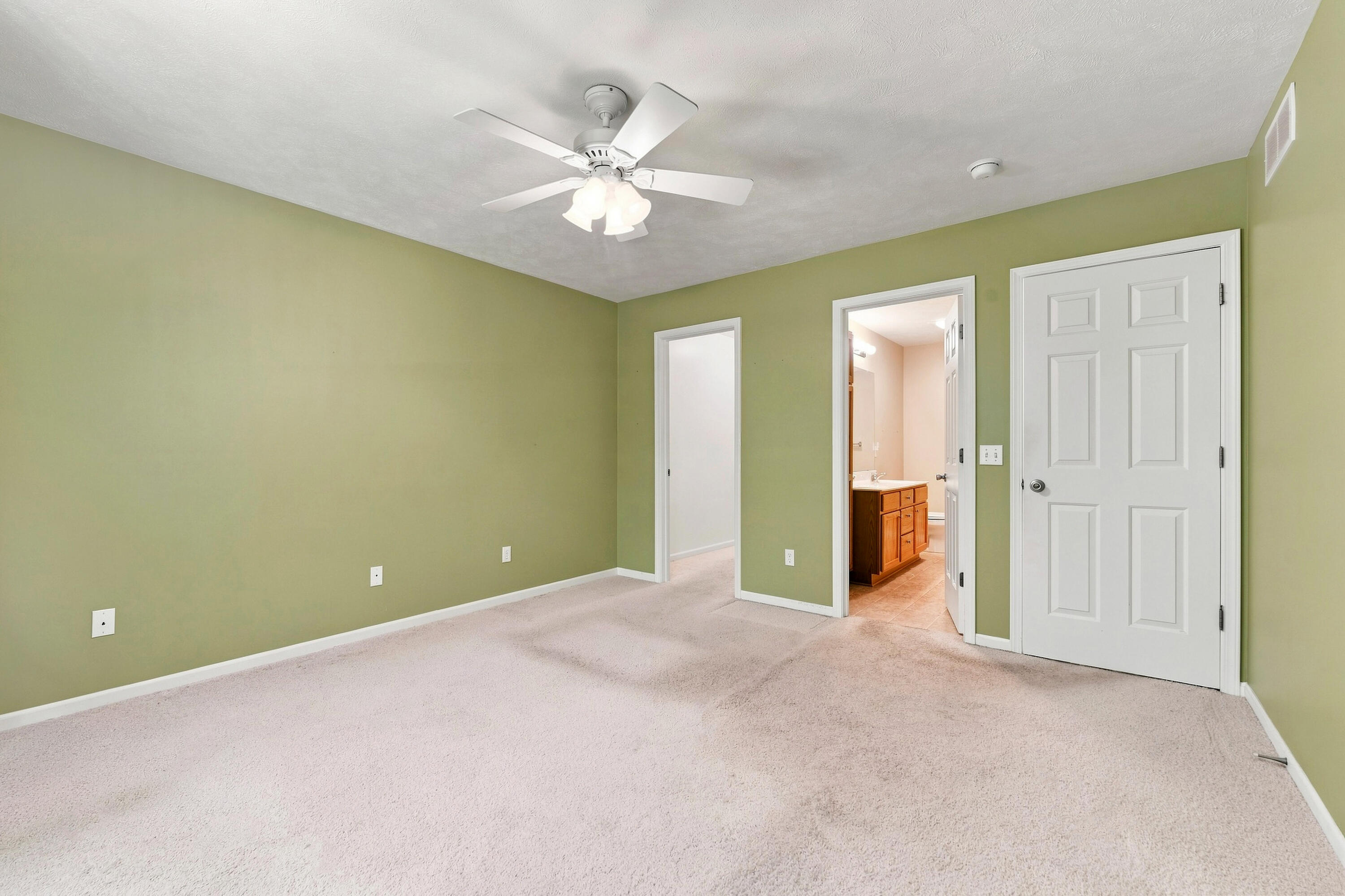 1364 Tanager Lane Property Photo 7