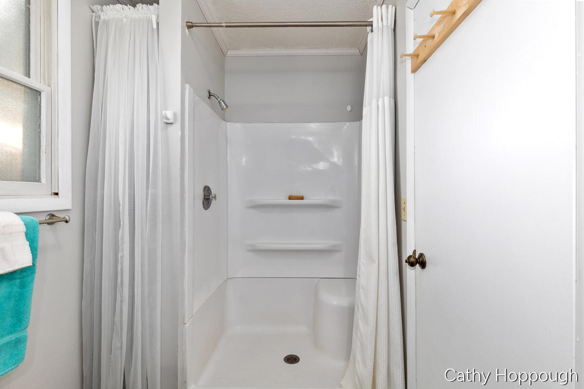 2621 Lansing Street Property Photo 16