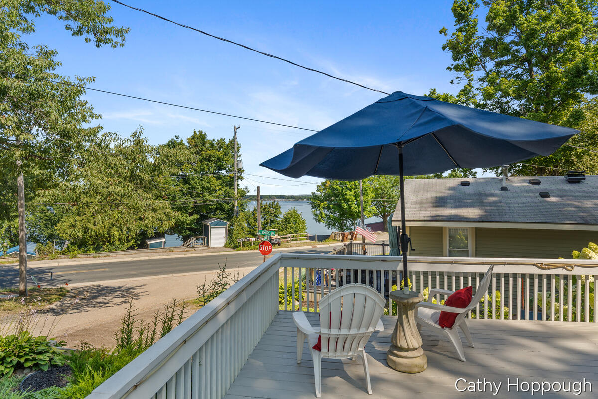 2621 Lansing Street Property Photo 23