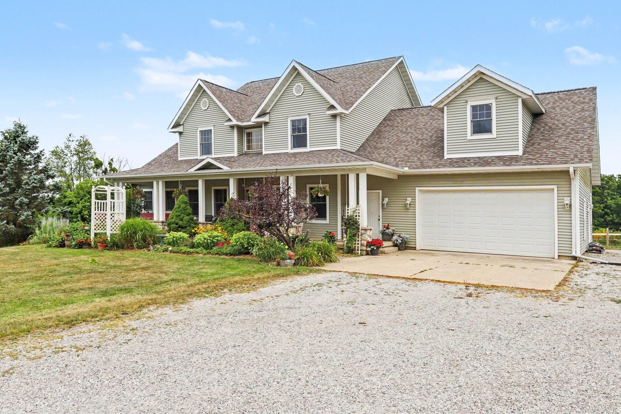 688 Ladyman Road Property Photo 3