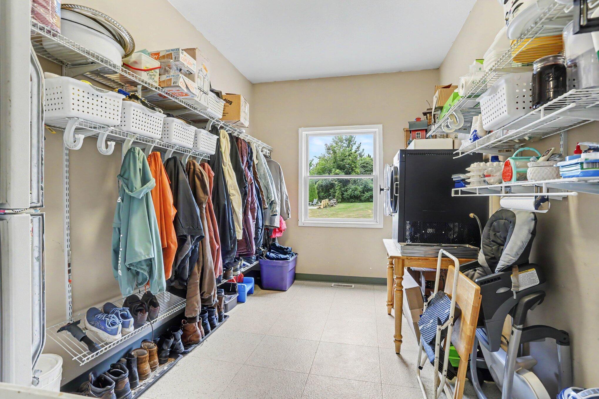 688 Ladyman Road Property Photo 25