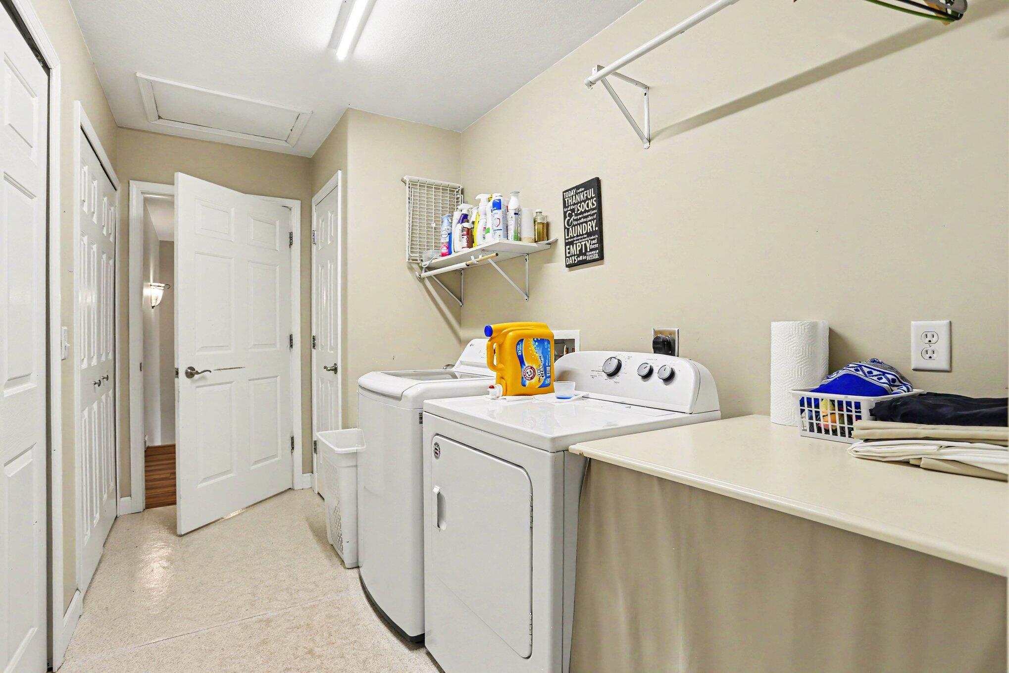 688 Ladyman Road Property Photo 30