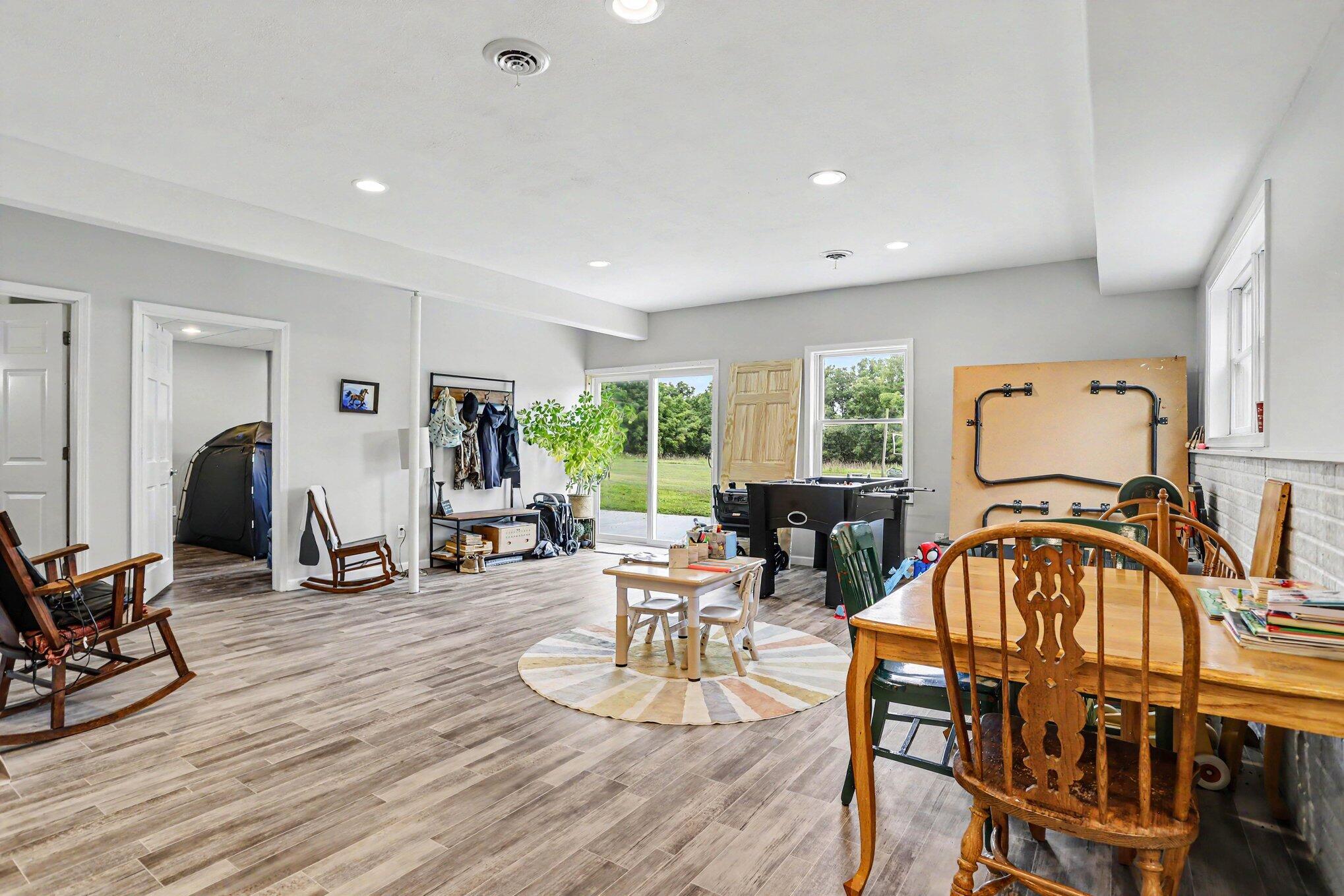 688 Ladyman Road Property Photo 35