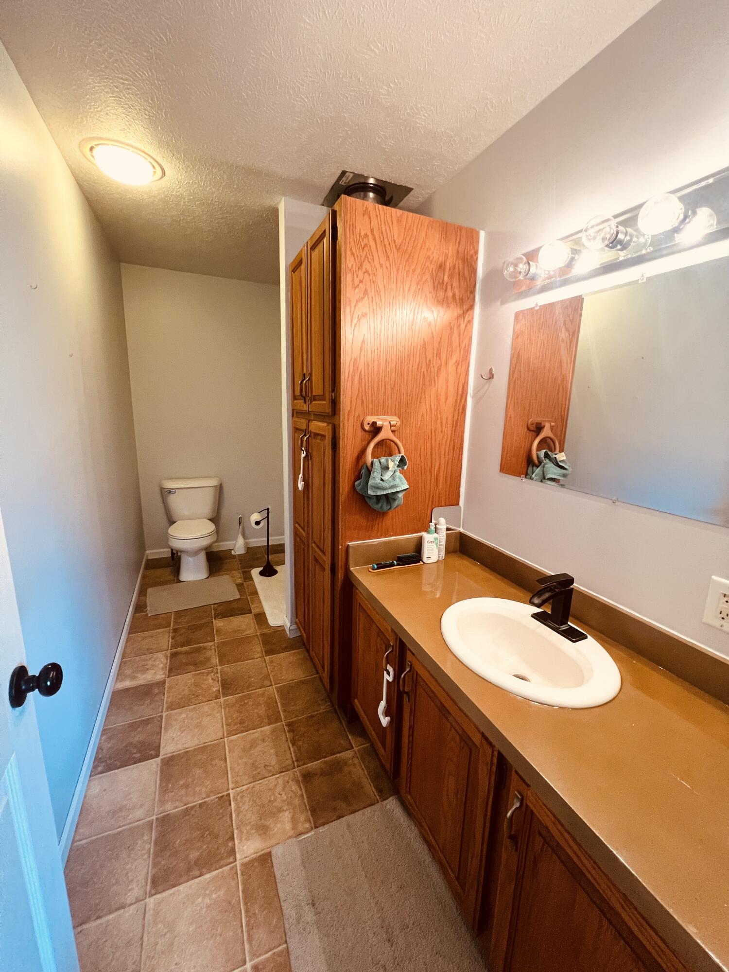 265 W Pearl Road Property Photo 14