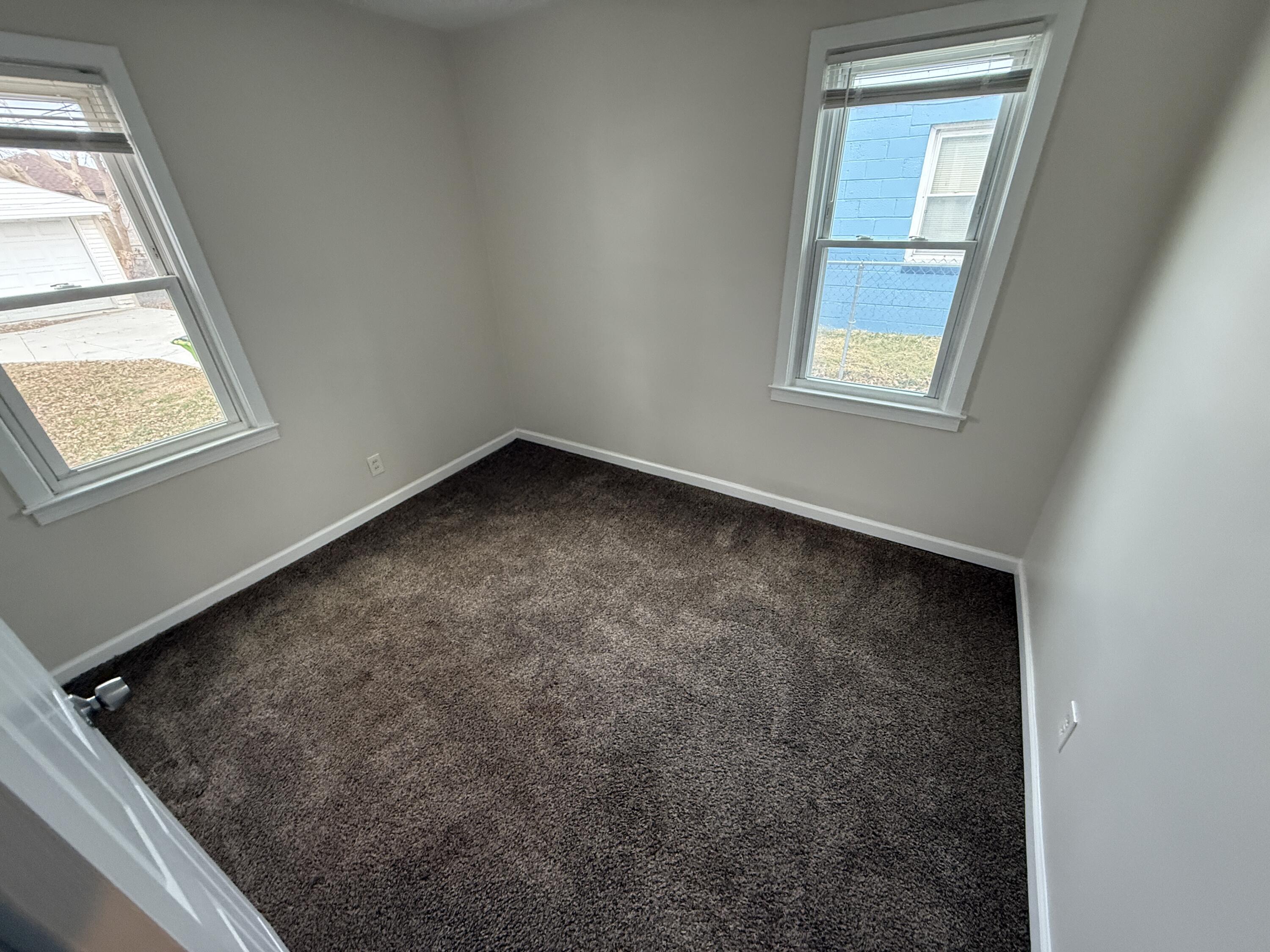 22765 Rosalind Avenue Property Photo 7