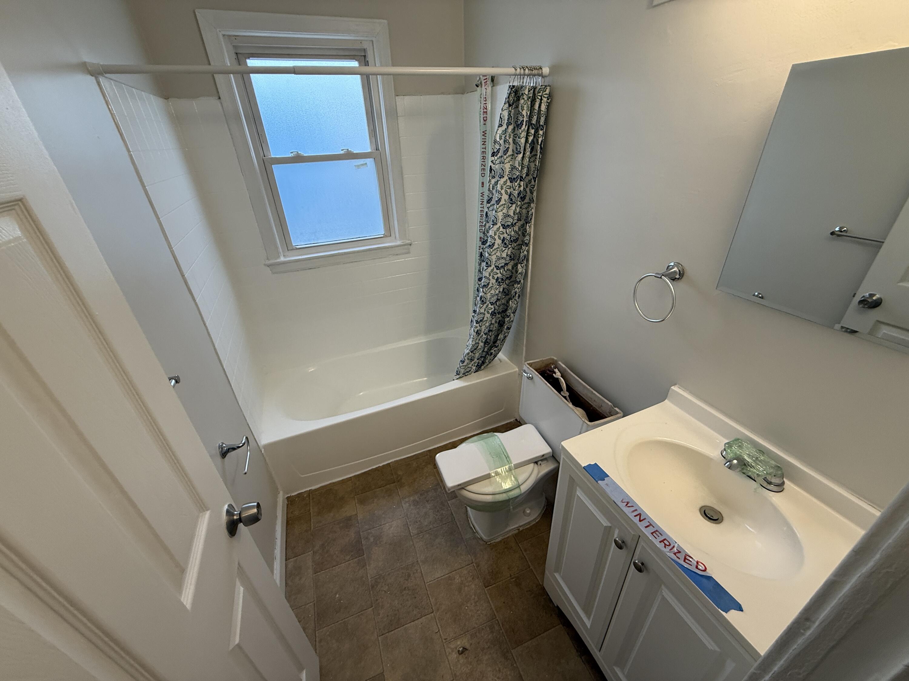22765 Rosalind Avenue Property Photo 8