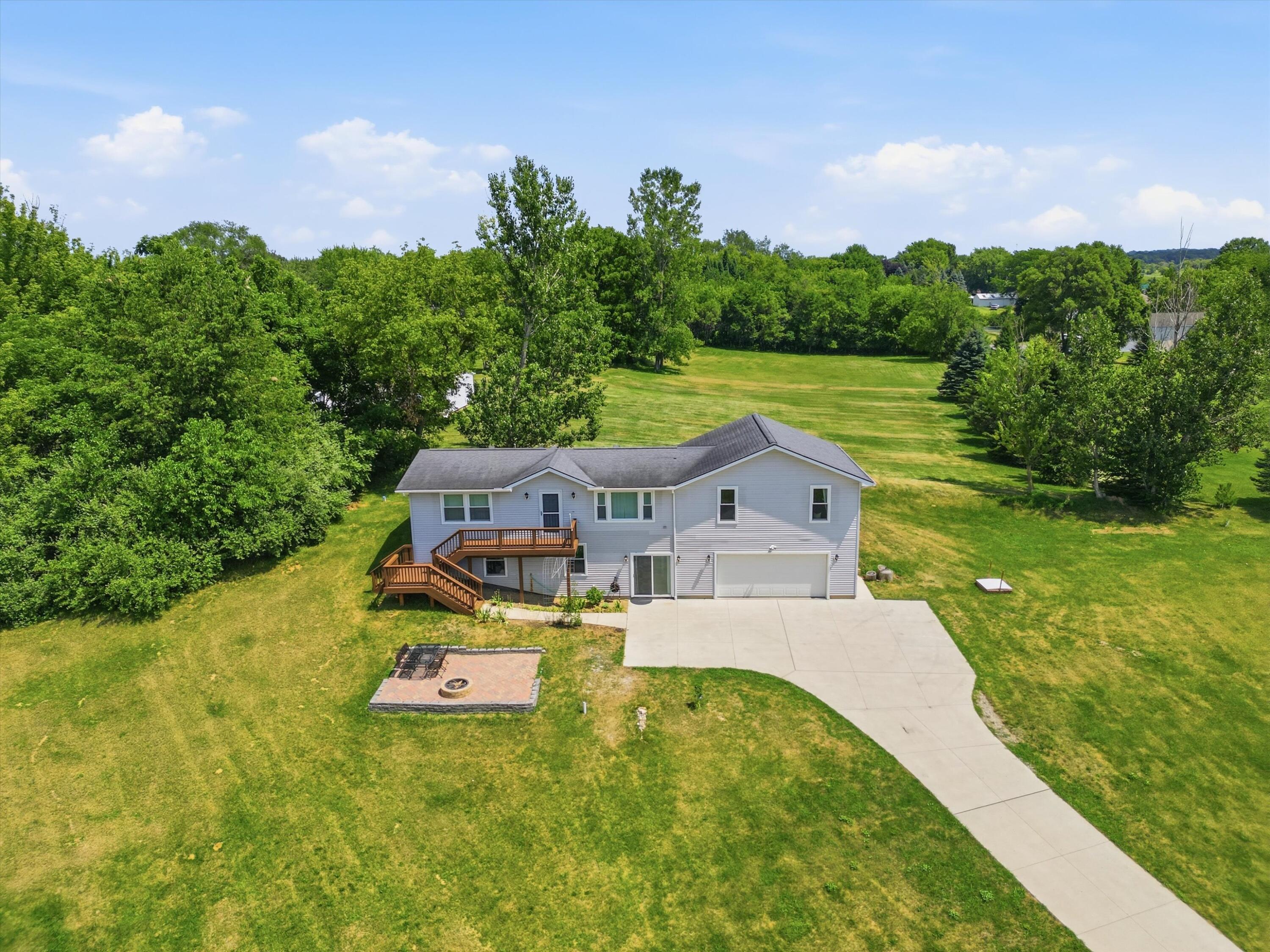 13396 Miracle Drive Property Photo 1
