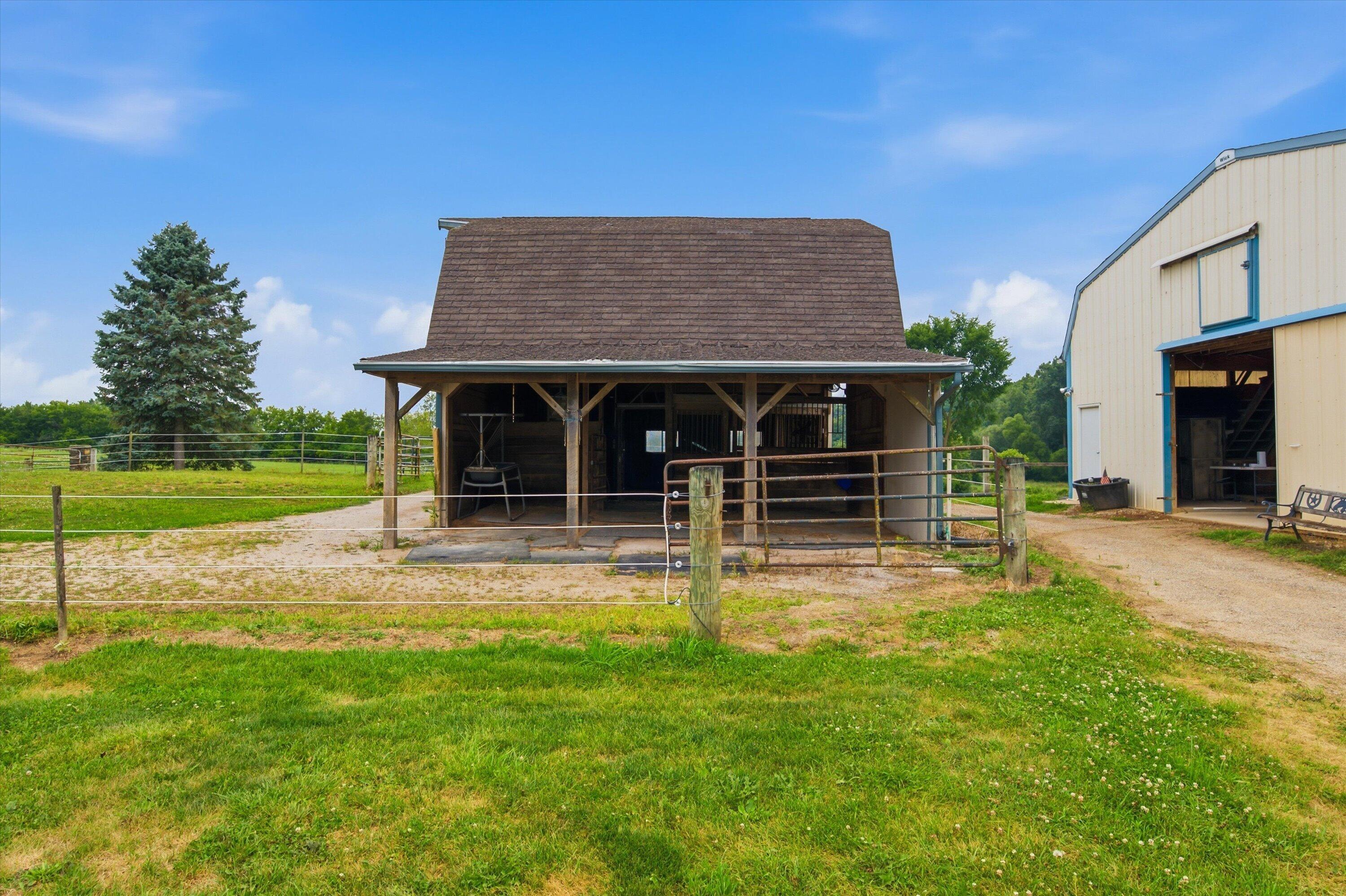 7310 Steinbach Road Property Photo 28