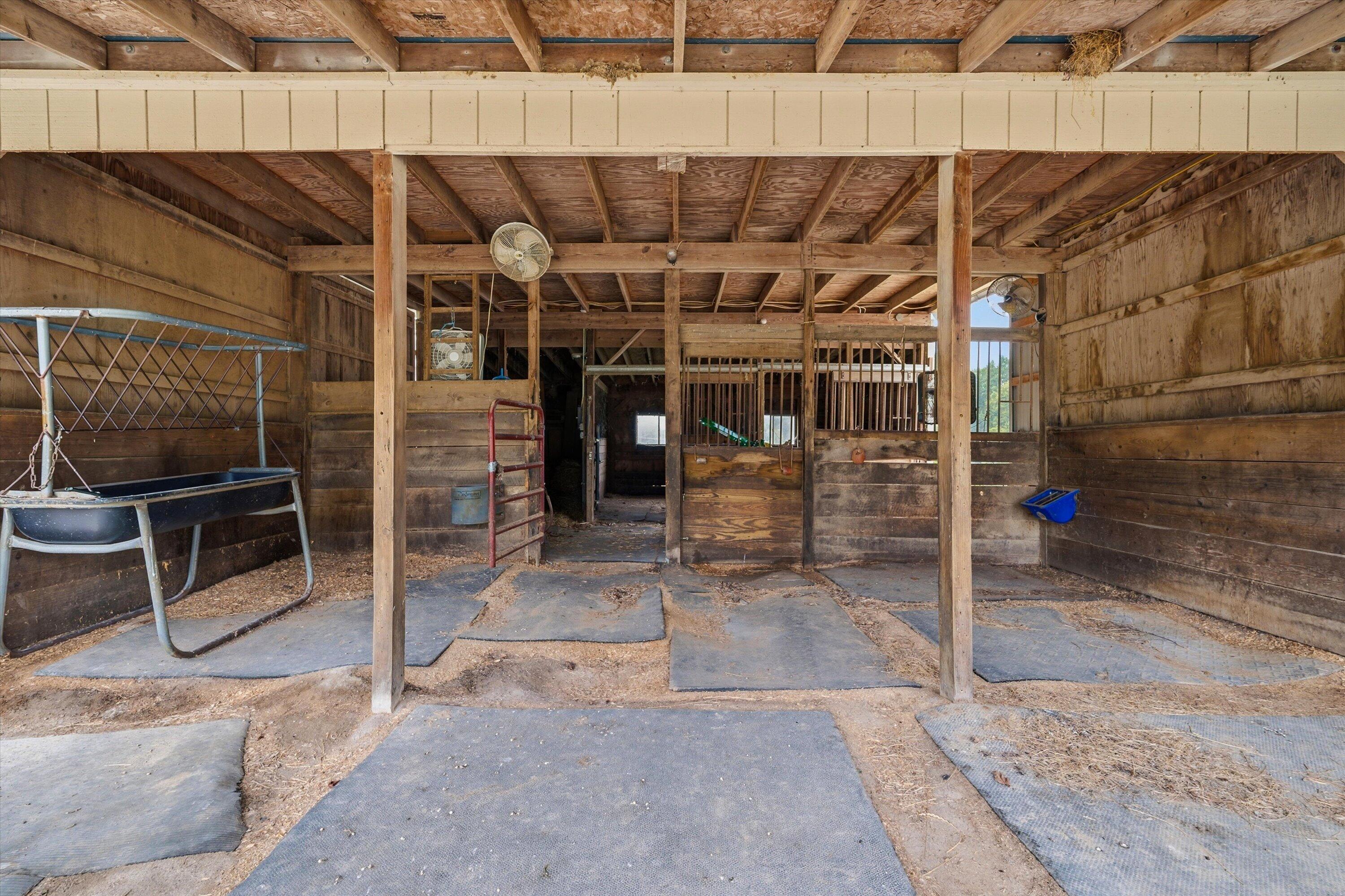 7310 Steinbach Road Property Photo 37