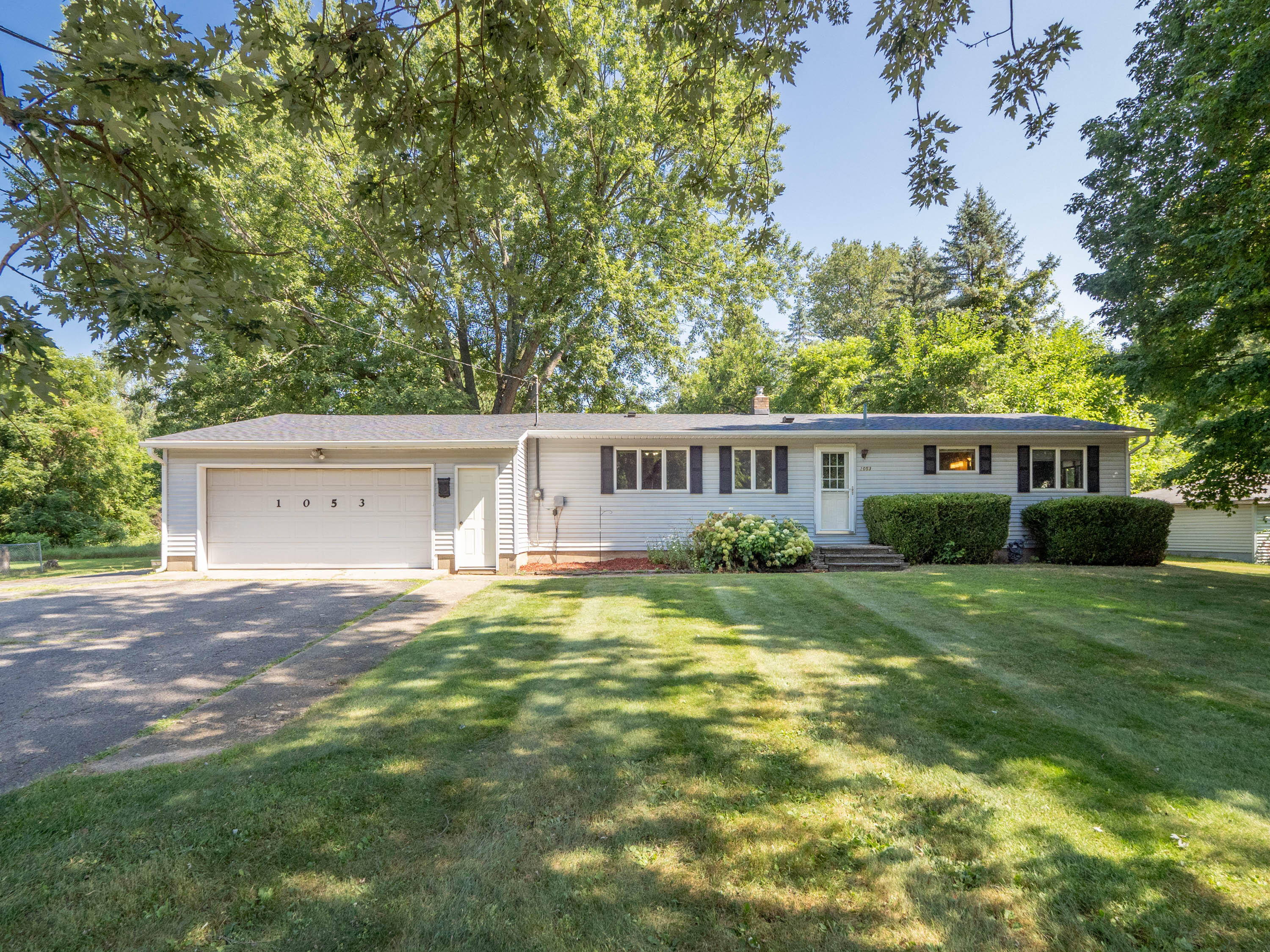 1053 2nd Division Street Property Photo 1