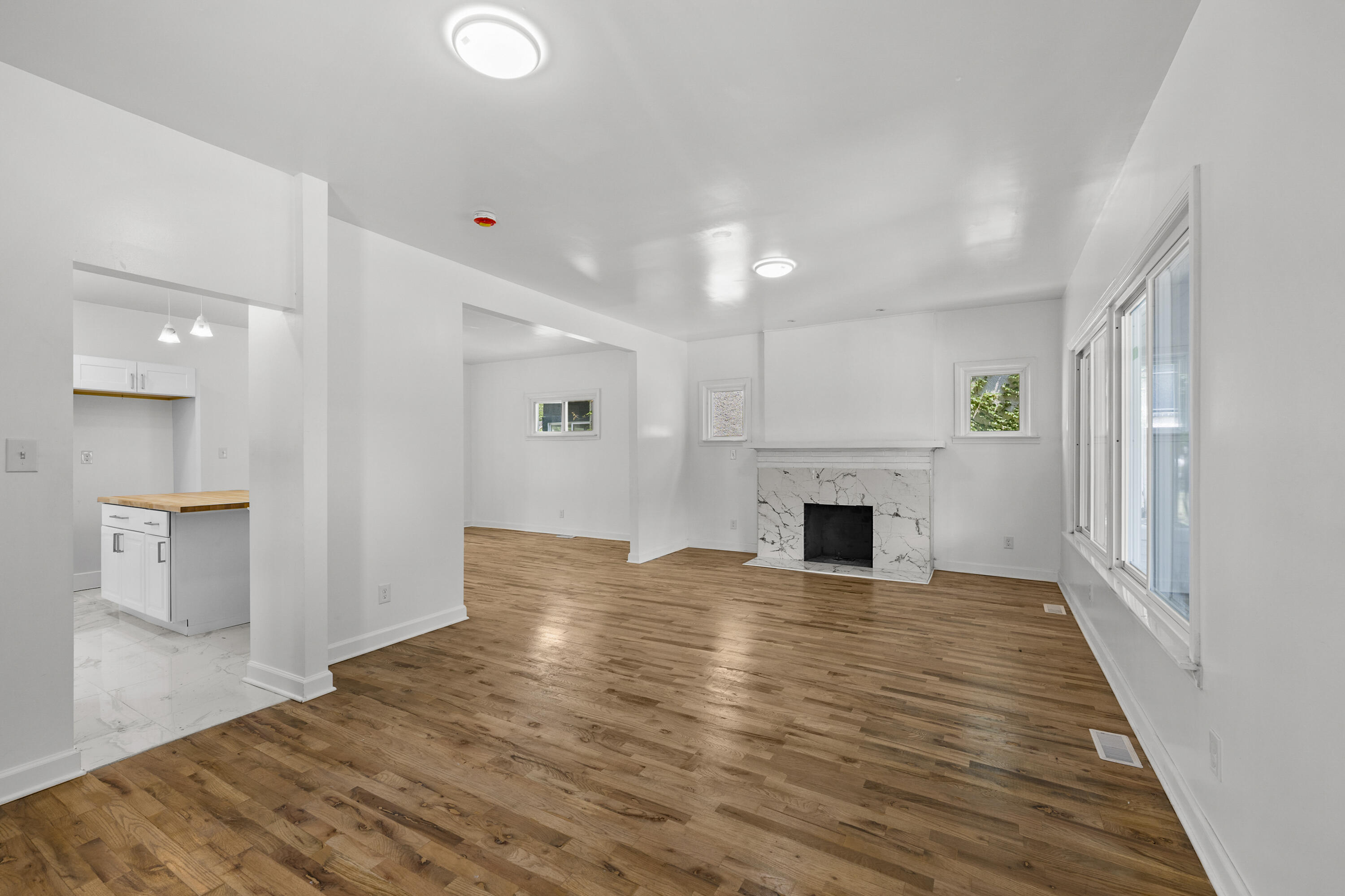 80 Louise Street Property Photo 9