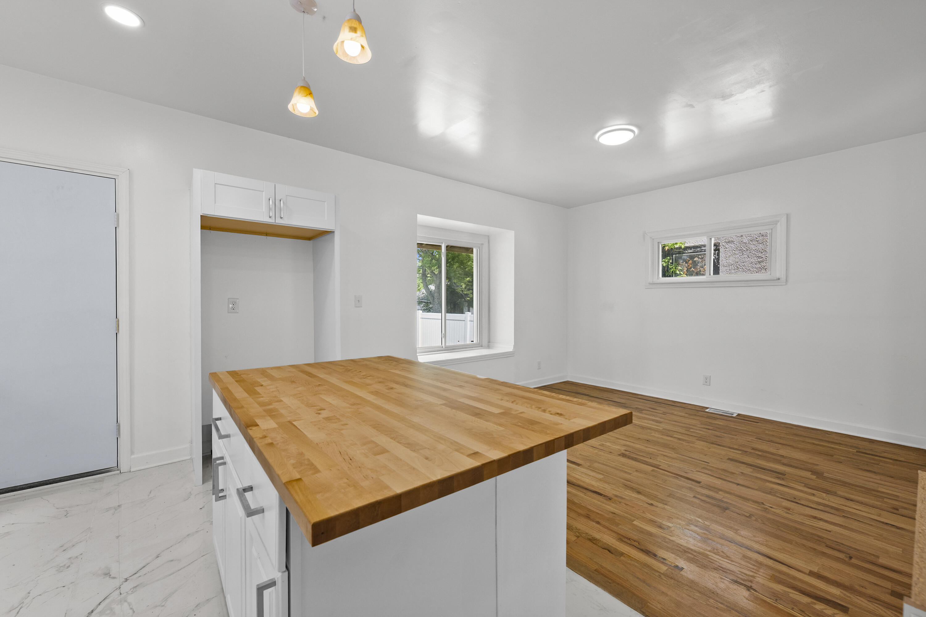 80 Louise Street Property Photo 10