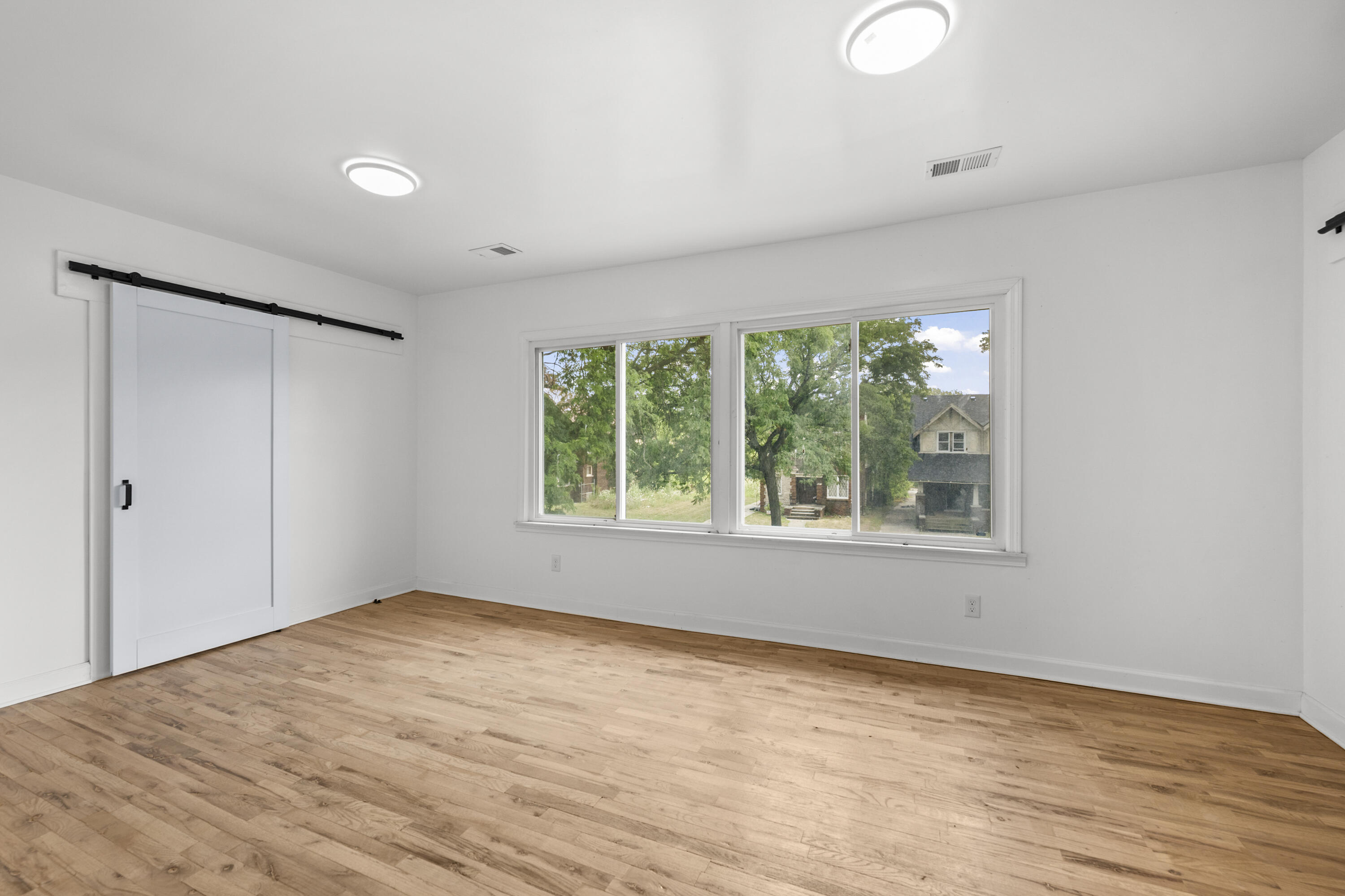80 Louise Street Property Photo 17
