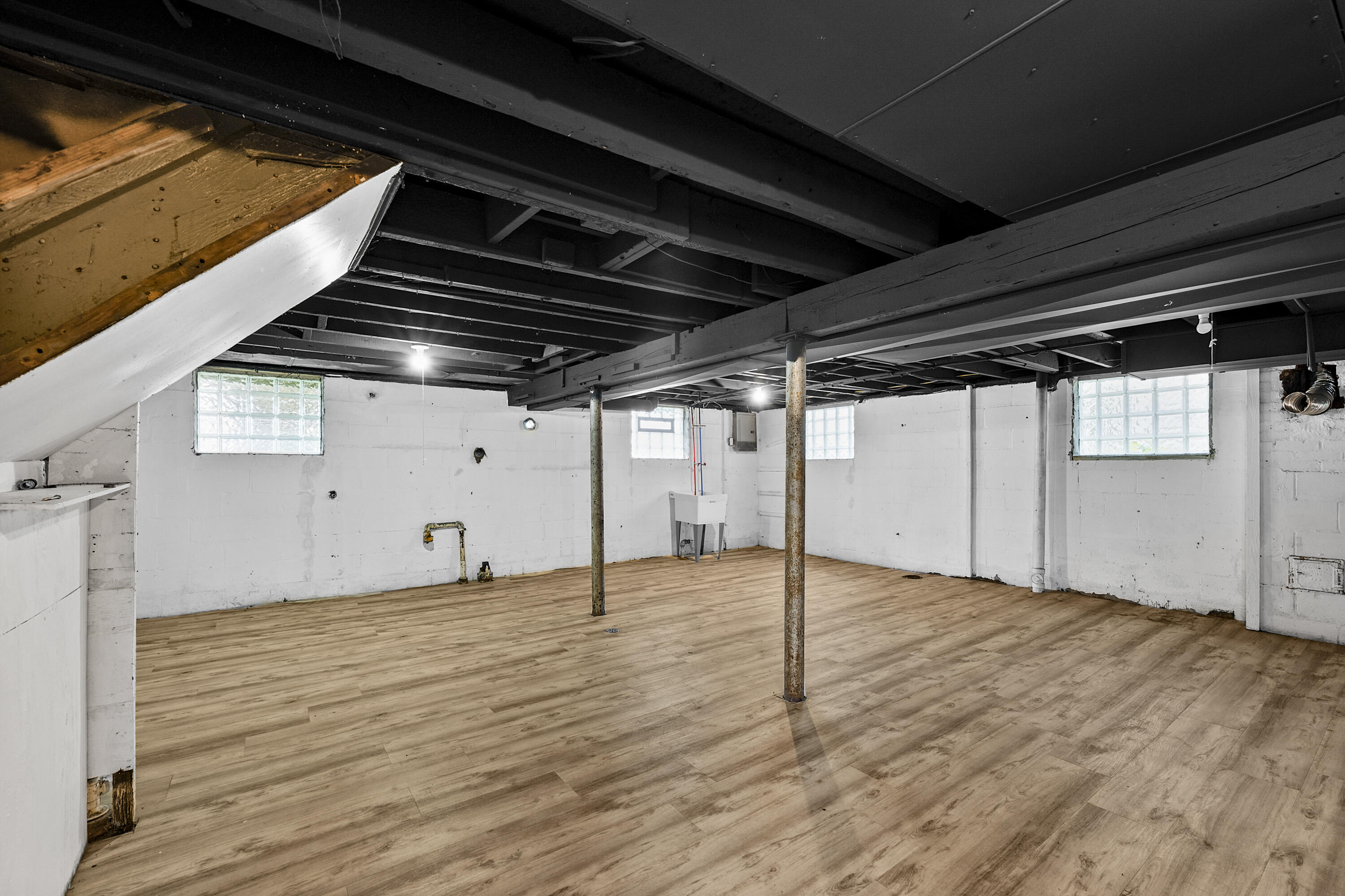 80 Louise Street Property Photo 27