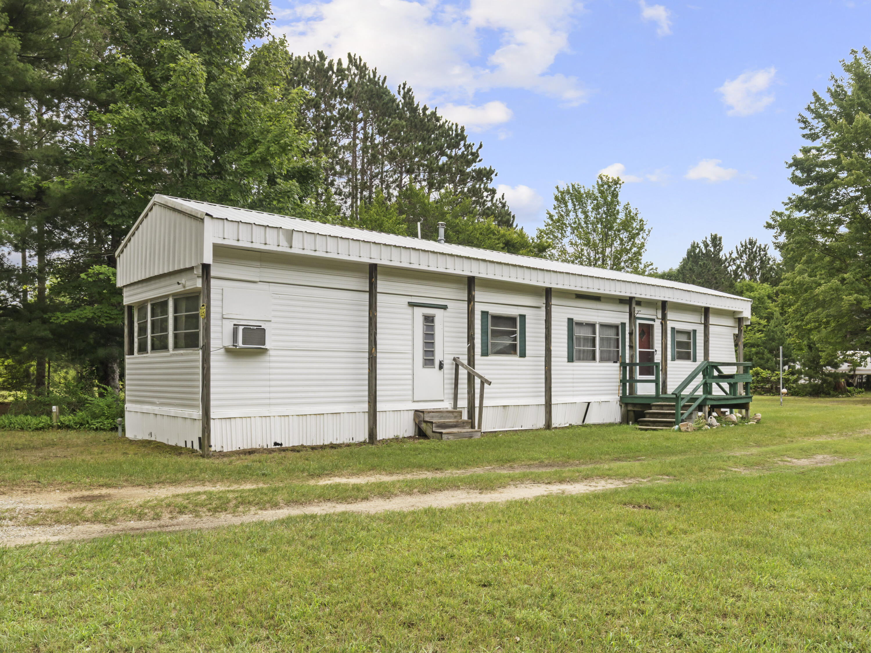 15357 Homestead Road Property Photo 6