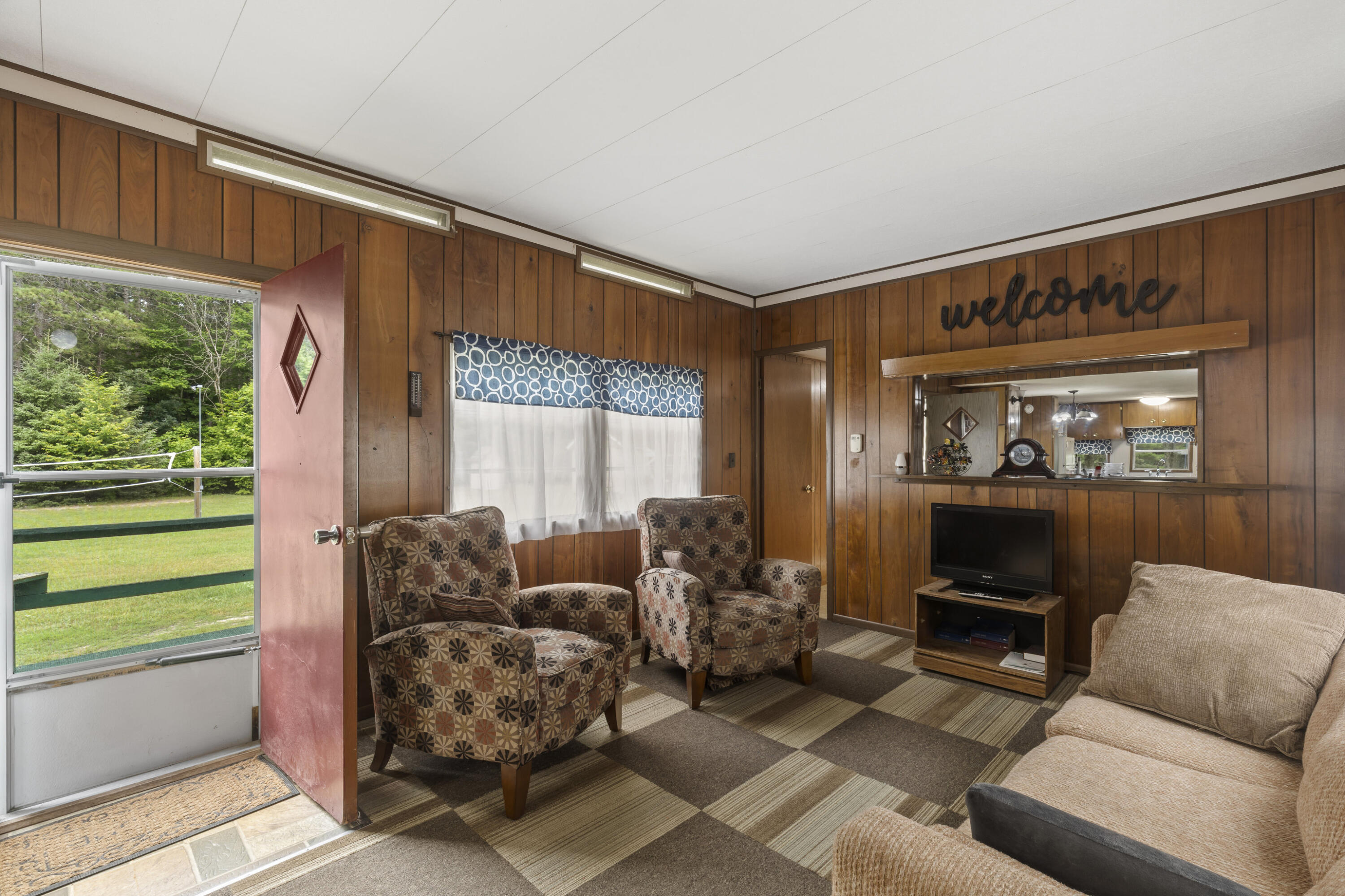 15357 Homestead Road Property Photo 9