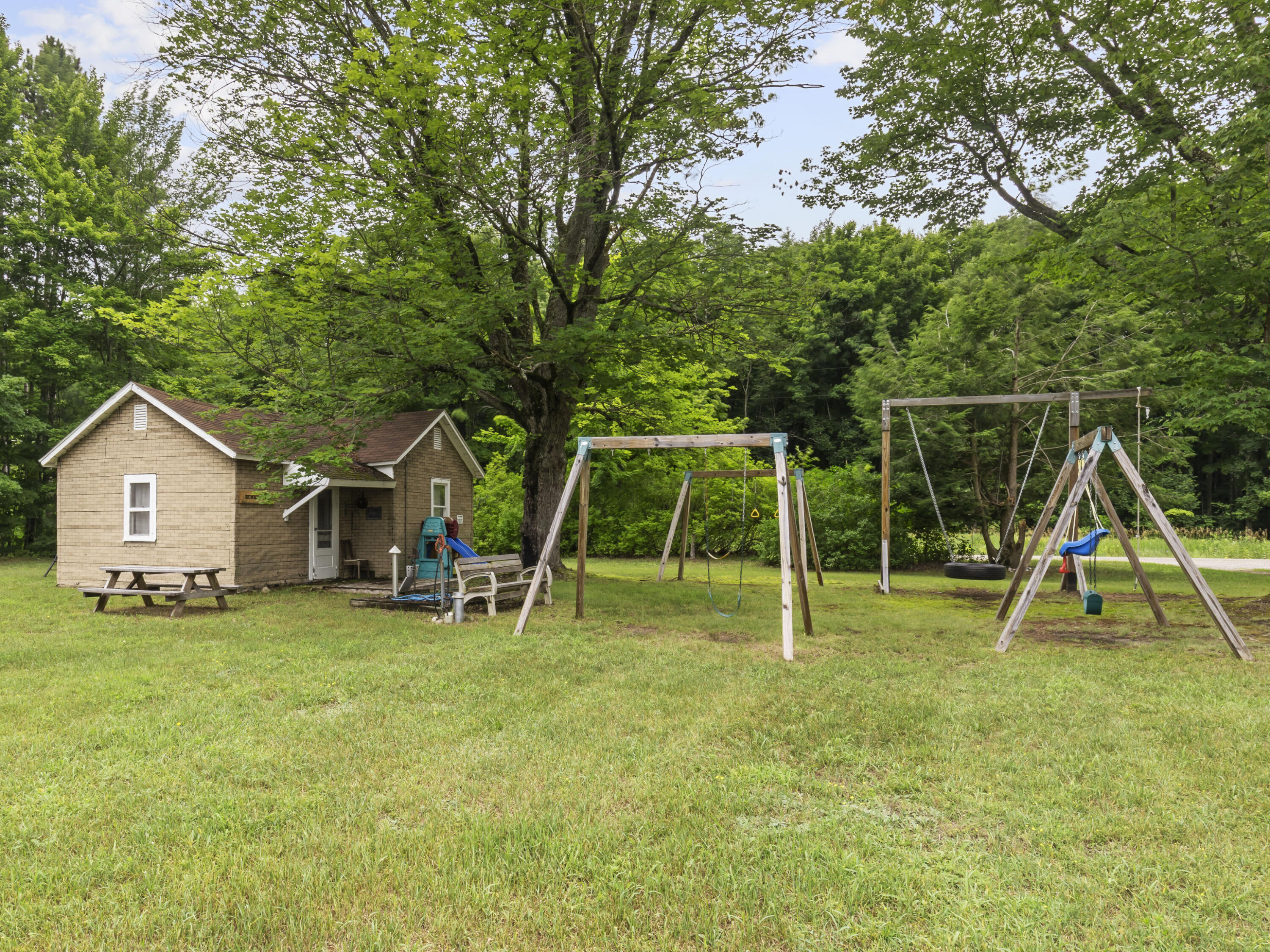 15357 Homestead Road Property Photo 15
