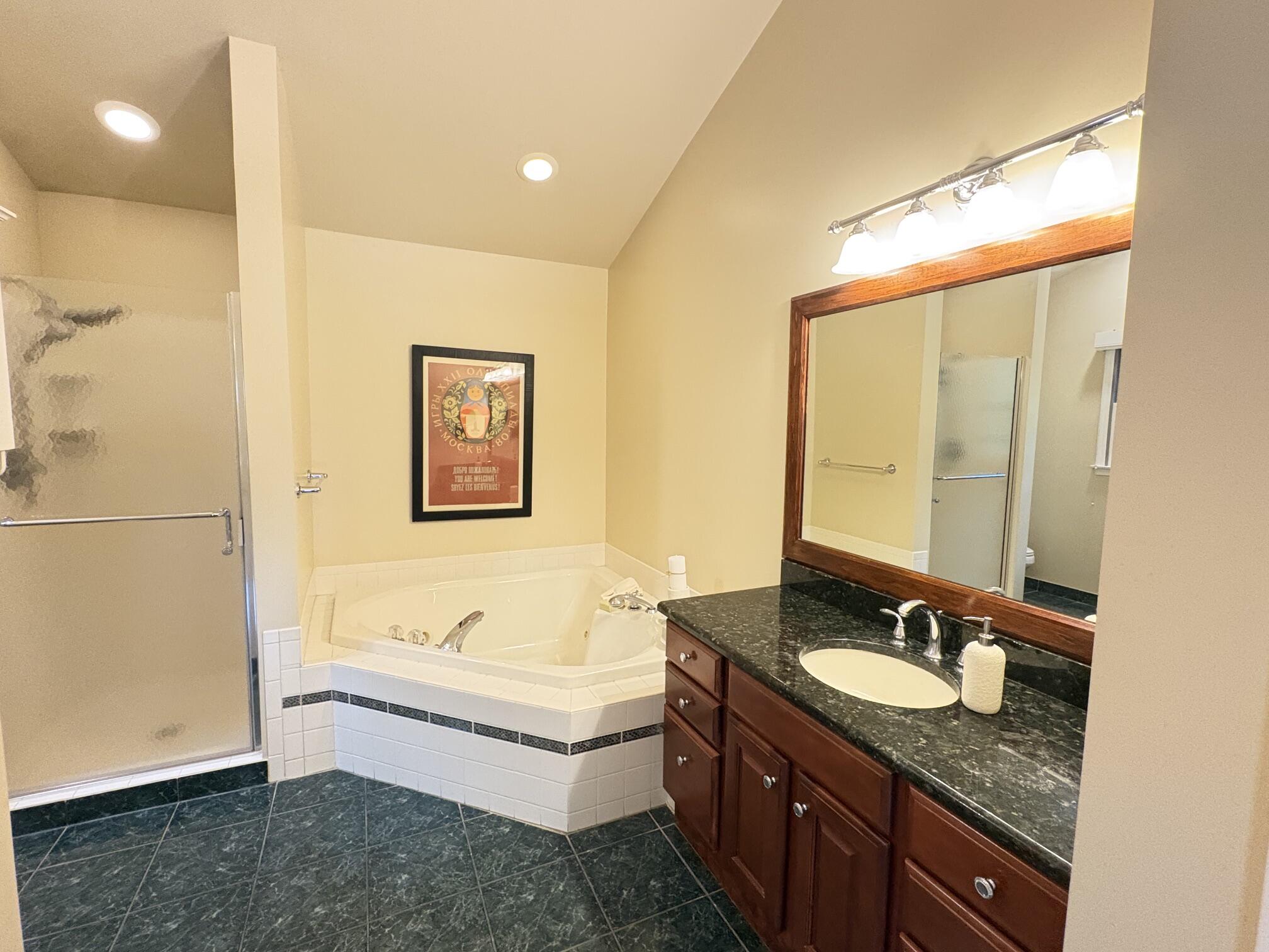 7708 Hunters Pointe Property Photo 35
